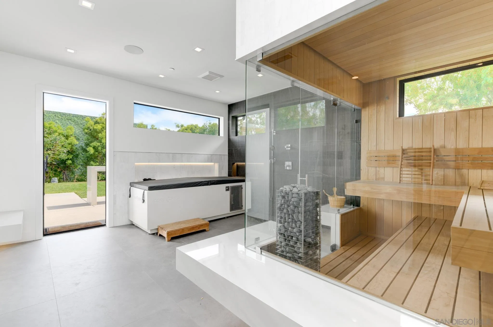 https://cdn.realtyfeed.com/cdn/127/260005405/5b169aef199ab0968c832765fb1c48f7.webp