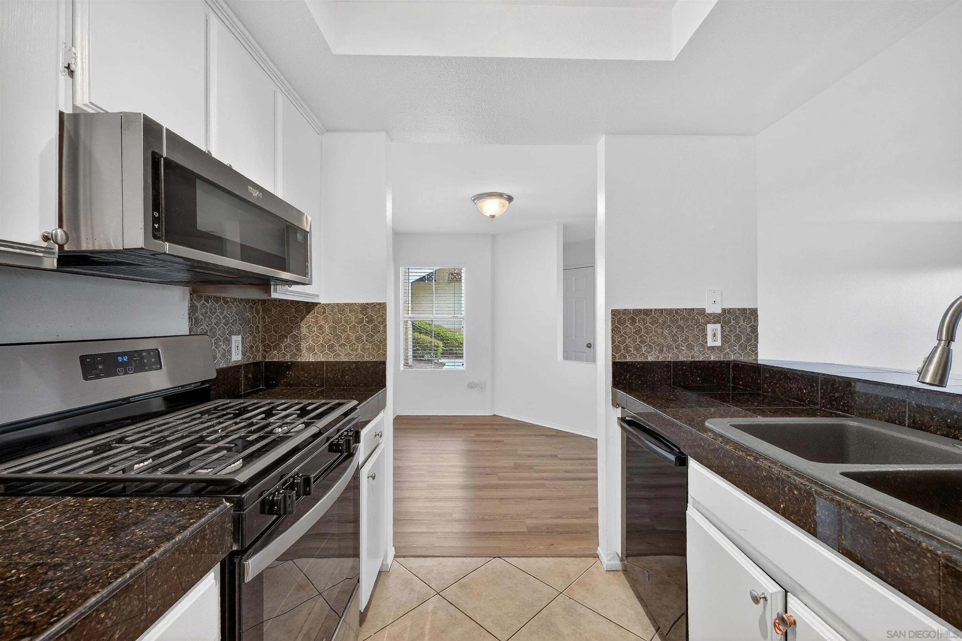 2063 Lakeridge Circle UNIT 101, Chula Vista, CA, 91913