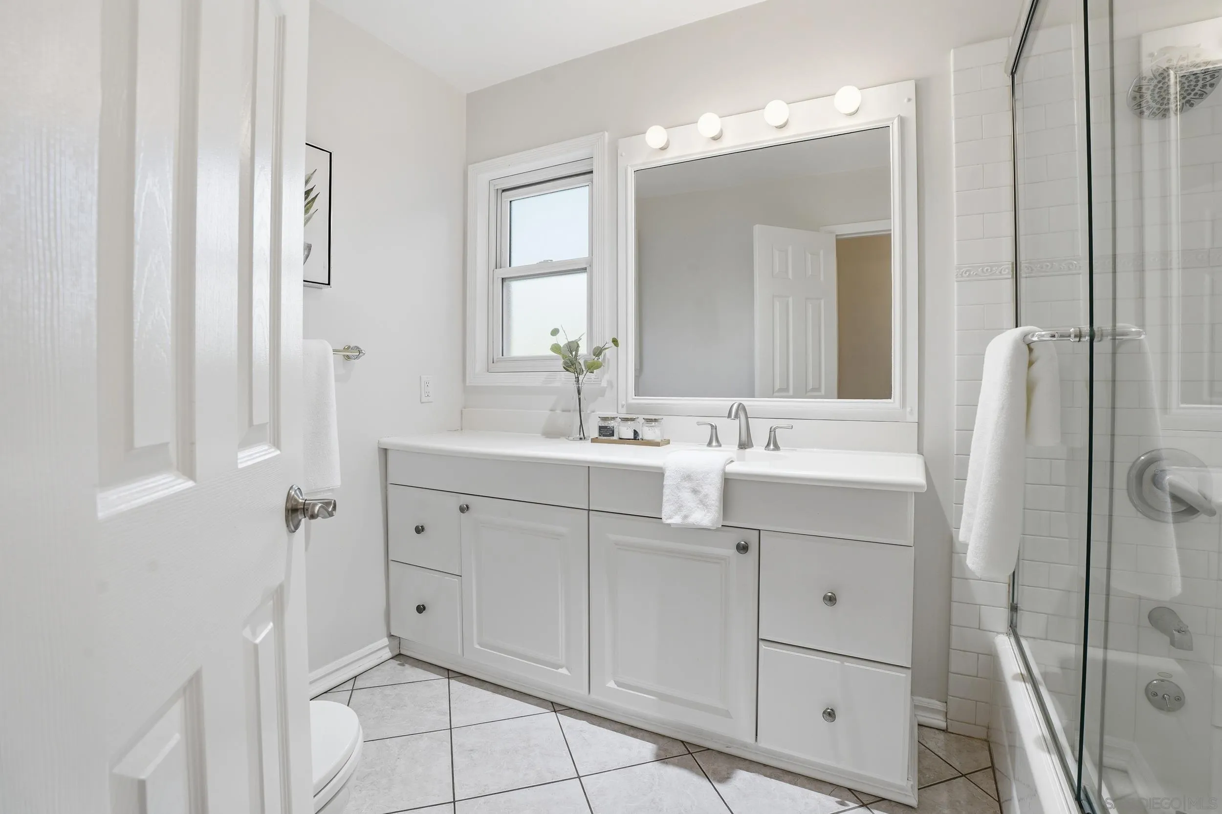 https://cdn.realtyfeed.com/cdn/127/260005409/665318c67147c31833a0c5441b67375c.webp