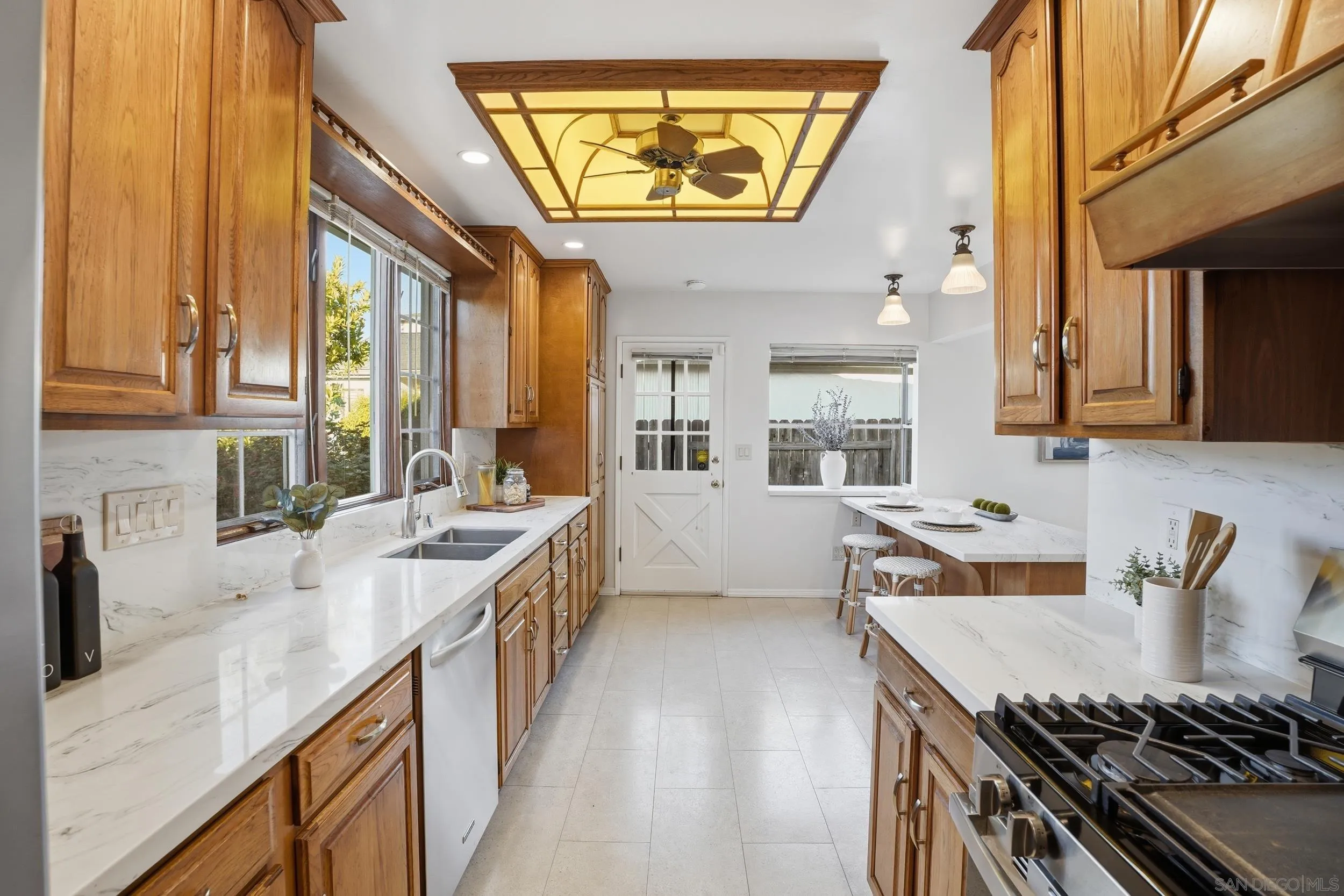 https://cdn.realtyfeed.com/cdn/127/260005409/fb5c25dd741ff585712f3b1c5d8dc642.webp
