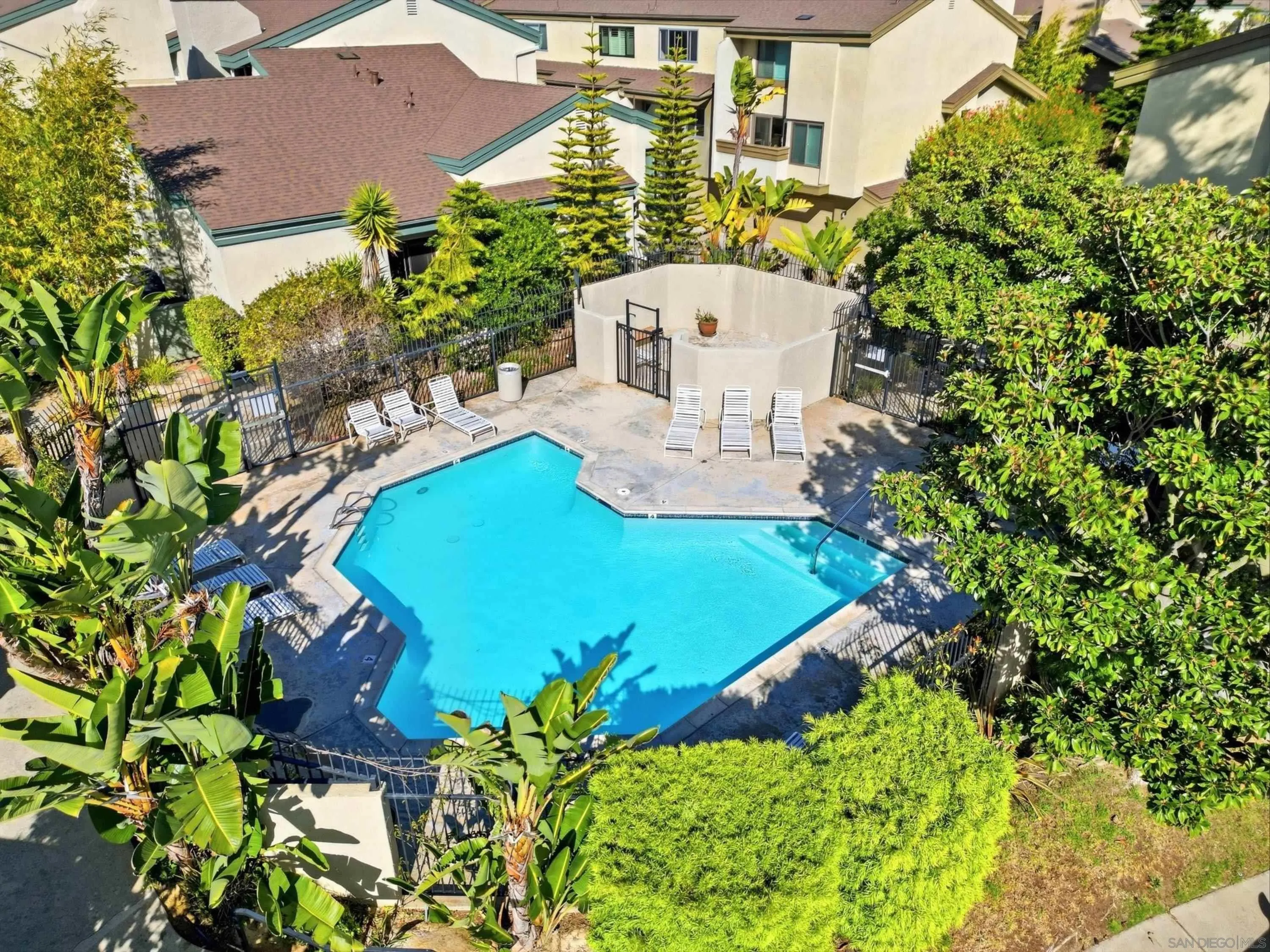 https://cdn.realtyfeed.com/cdn/127/260005410/7fbff5694997882c1ccd650f13a48279.webp