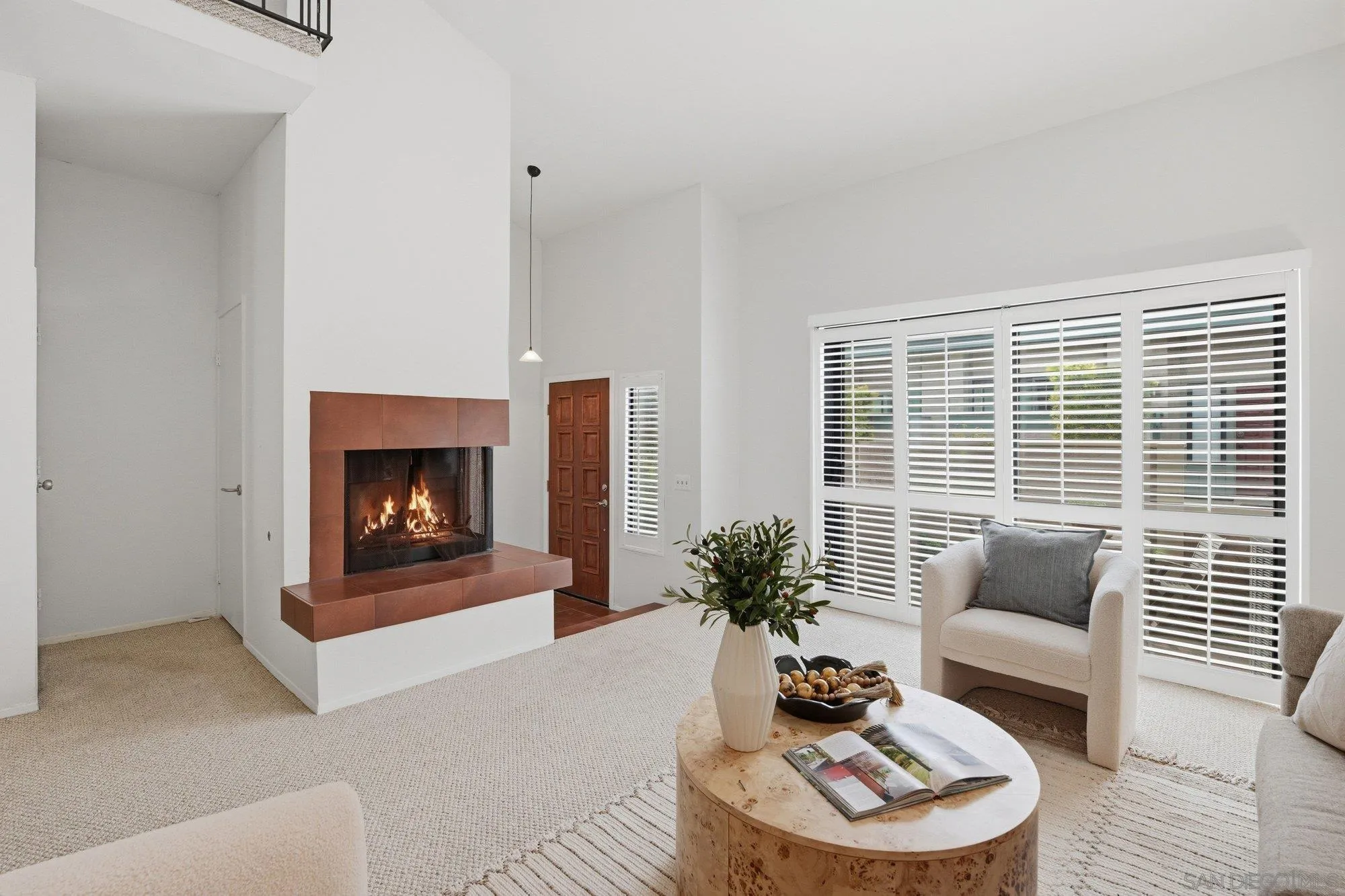 https://cdn.realtyfeed.com/cdn/127/260005410/d1f85de05cf72adfbb911ba80324ec5b.webp