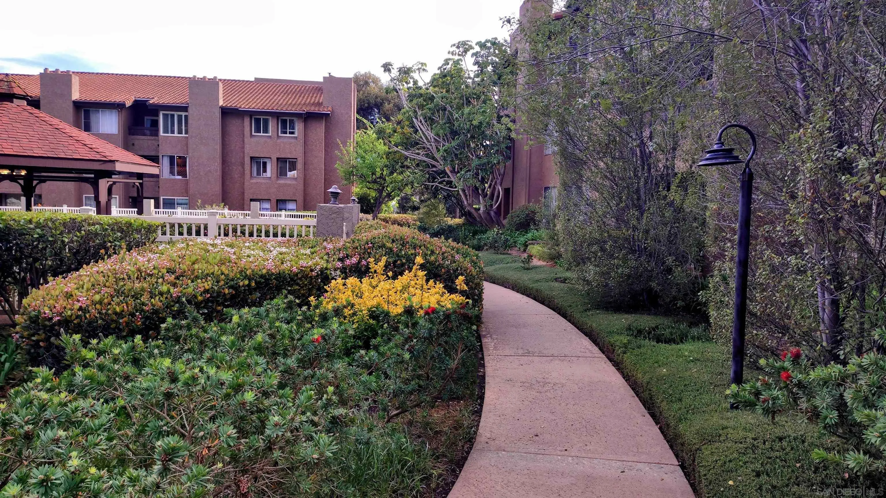 Photo #37: 260005421 Listing: Photo #37