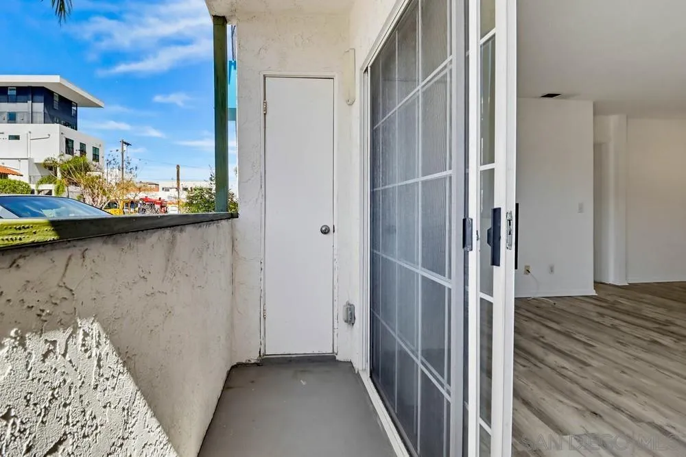 https://cdn.realtyfeed.com/cdn/127/260005427/055932efe0cc73827cc584acca31e326.webp