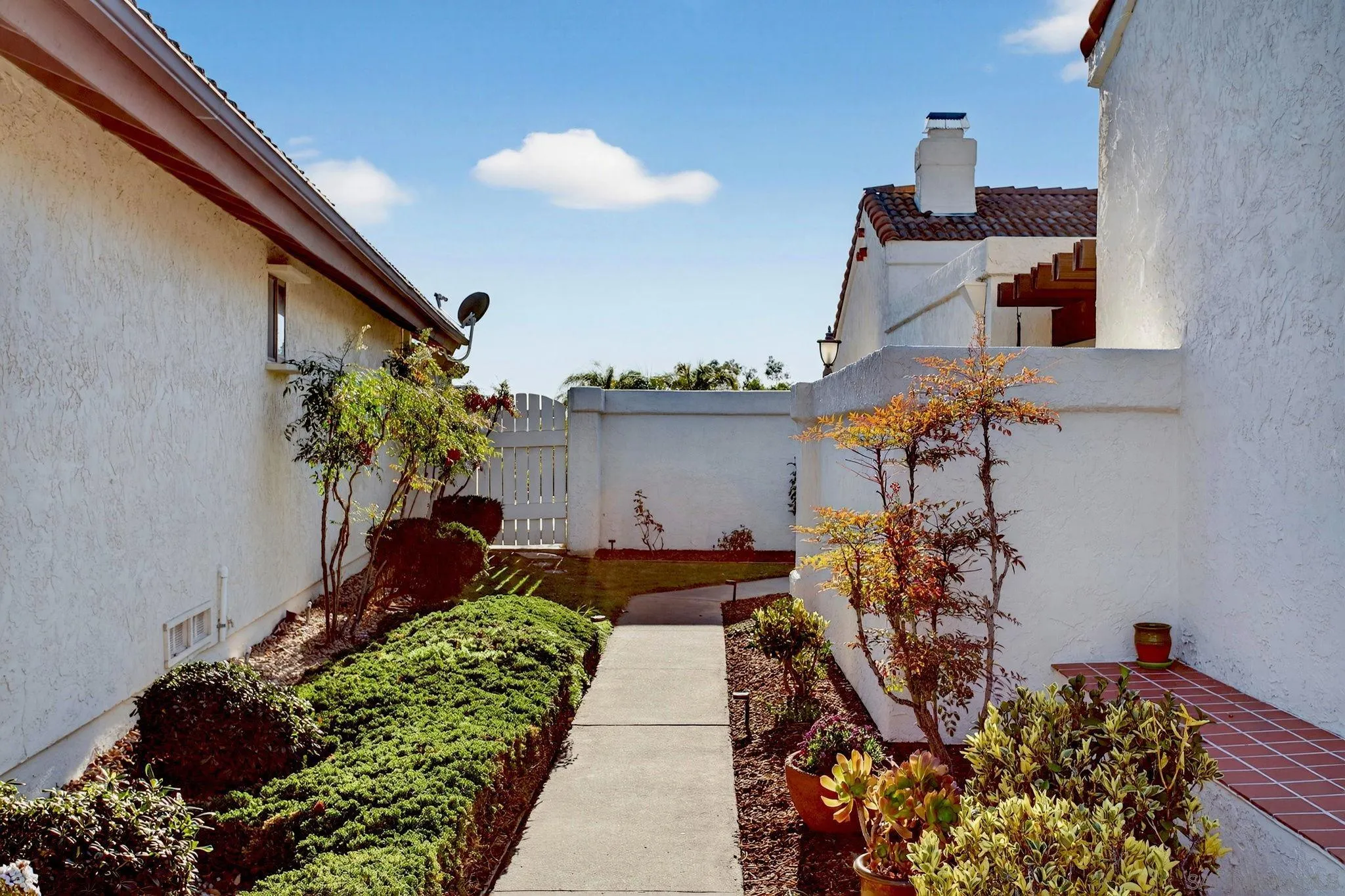 https://cdn.realtyfeed.com/cdn/127/260005433/066ed86ede6c171c2f38c01a387ecbb8.webp