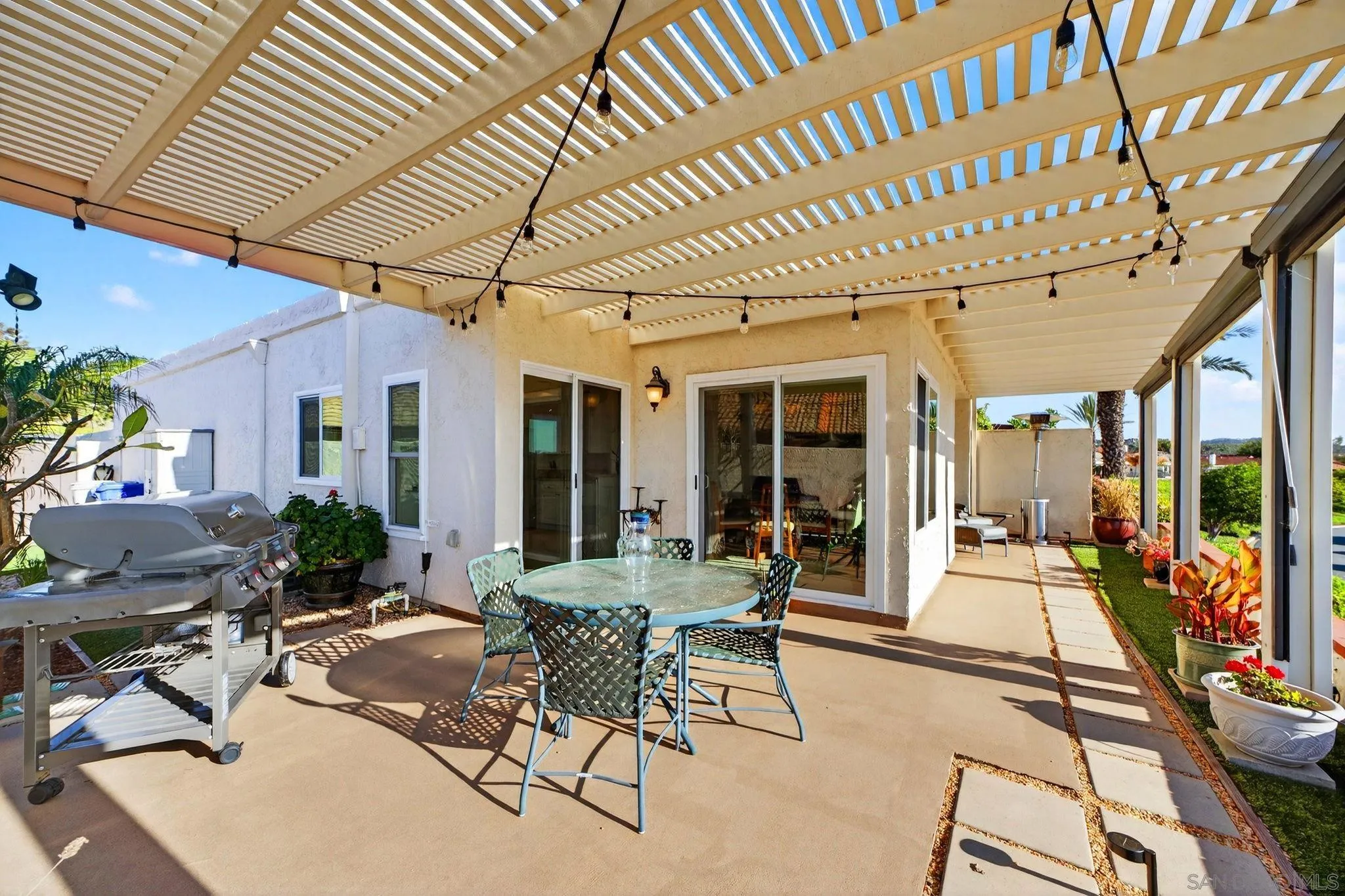 https://cdn.realtyfeed.com/cdn/127/260005433/1e08588fc73d923583a1d289874f4a50.webp