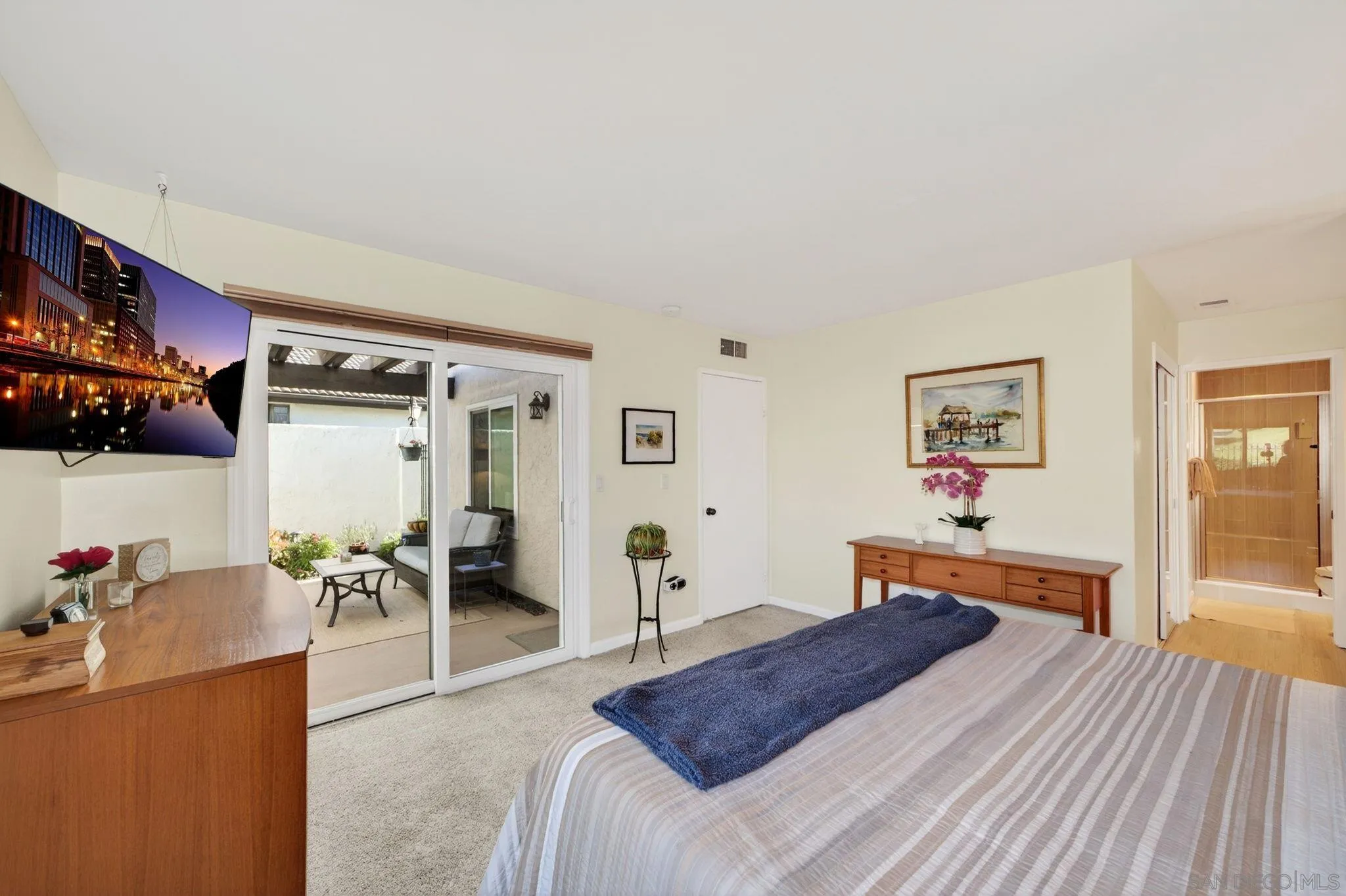 https://cdn.realtyfeed.com/cdn/127/260005433/53ce0a64b4d304ca02eb6469f7981f0c.webp