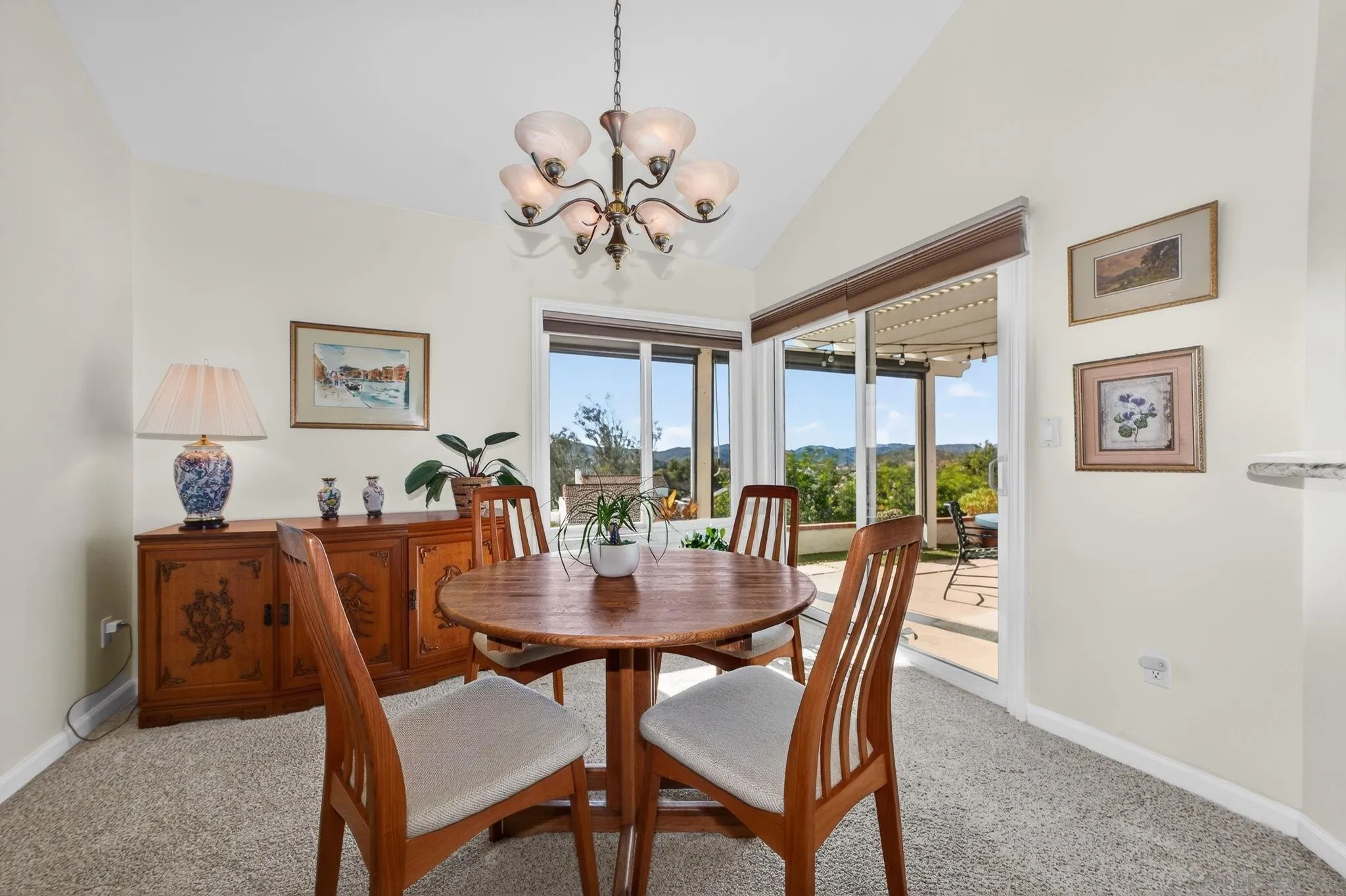 https://cdn.realtyfeed.com/cdn/127/260005433/609bb20f8b6806581f921c47008e302c.webp