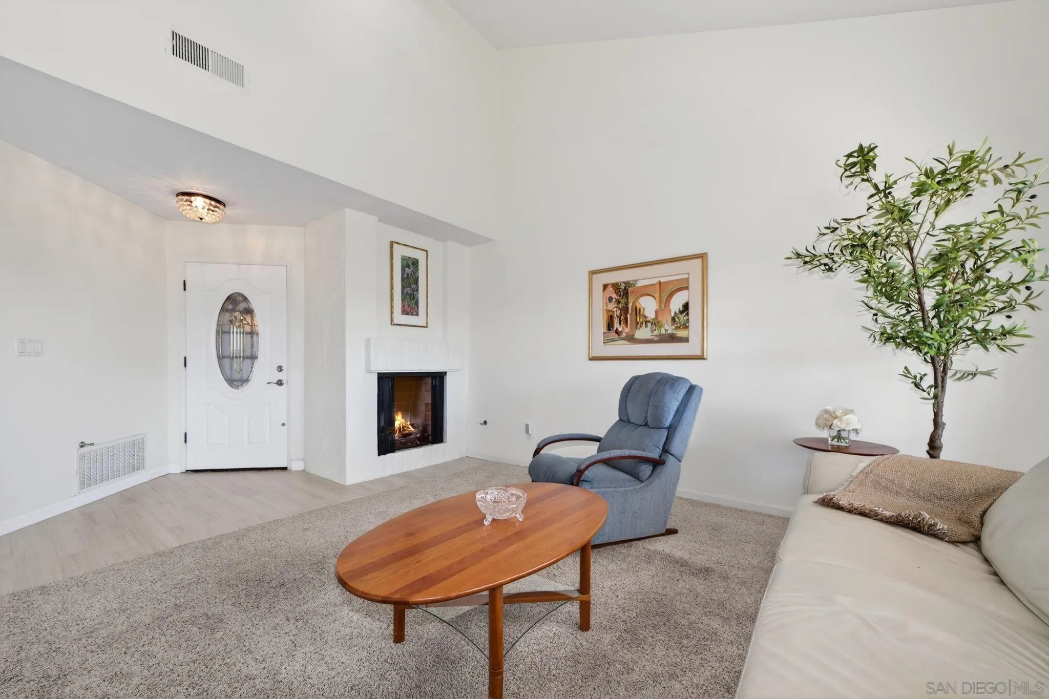 https://cdn.realtyfeed.com/cdn/127/260005433/a60f21ee1379dc455aa919175d129233.webp