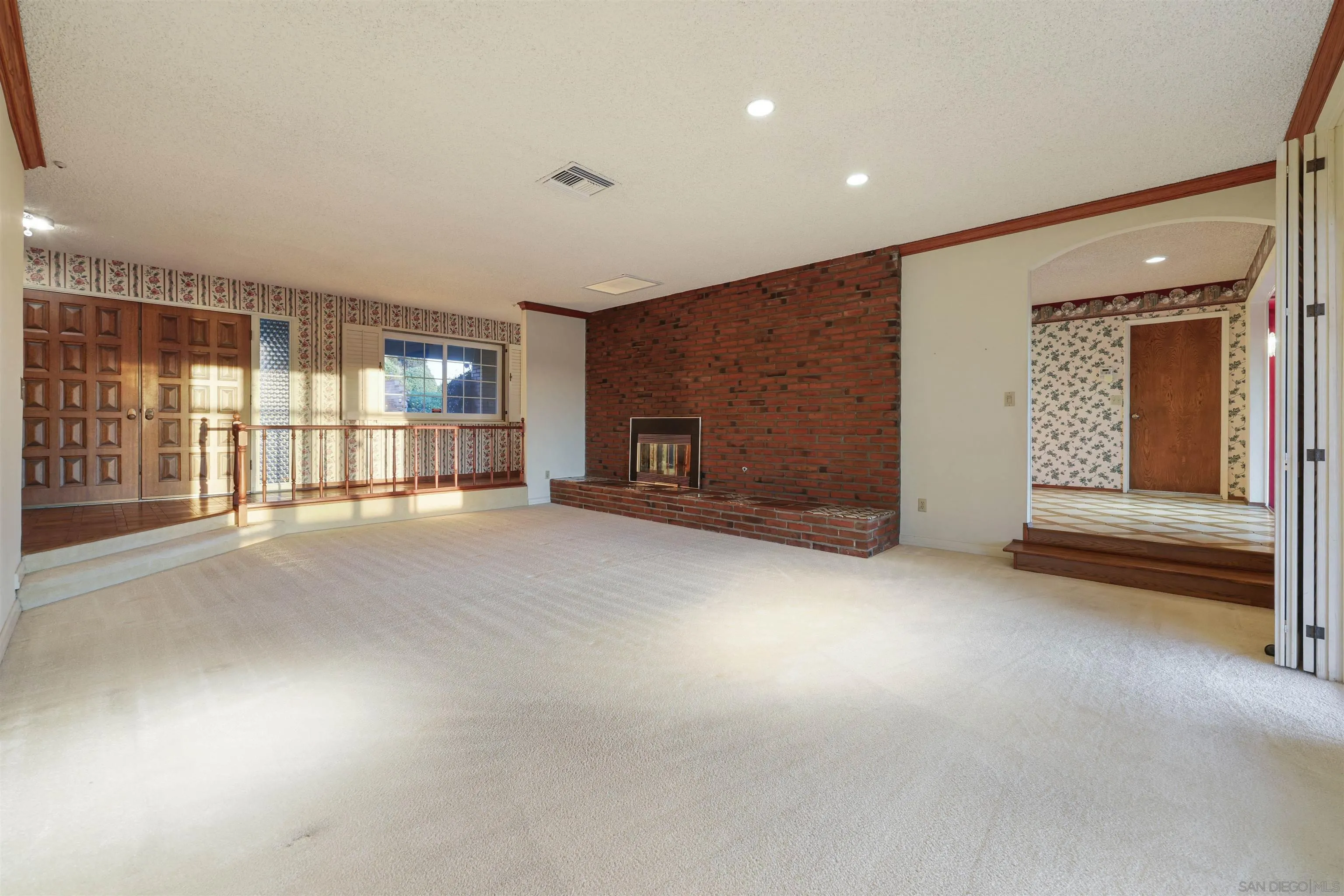 https://cdn.realtyfeed.com/cdn/127/260005434/dd8df93232ff13e9e60a8405a510d4d4.webp