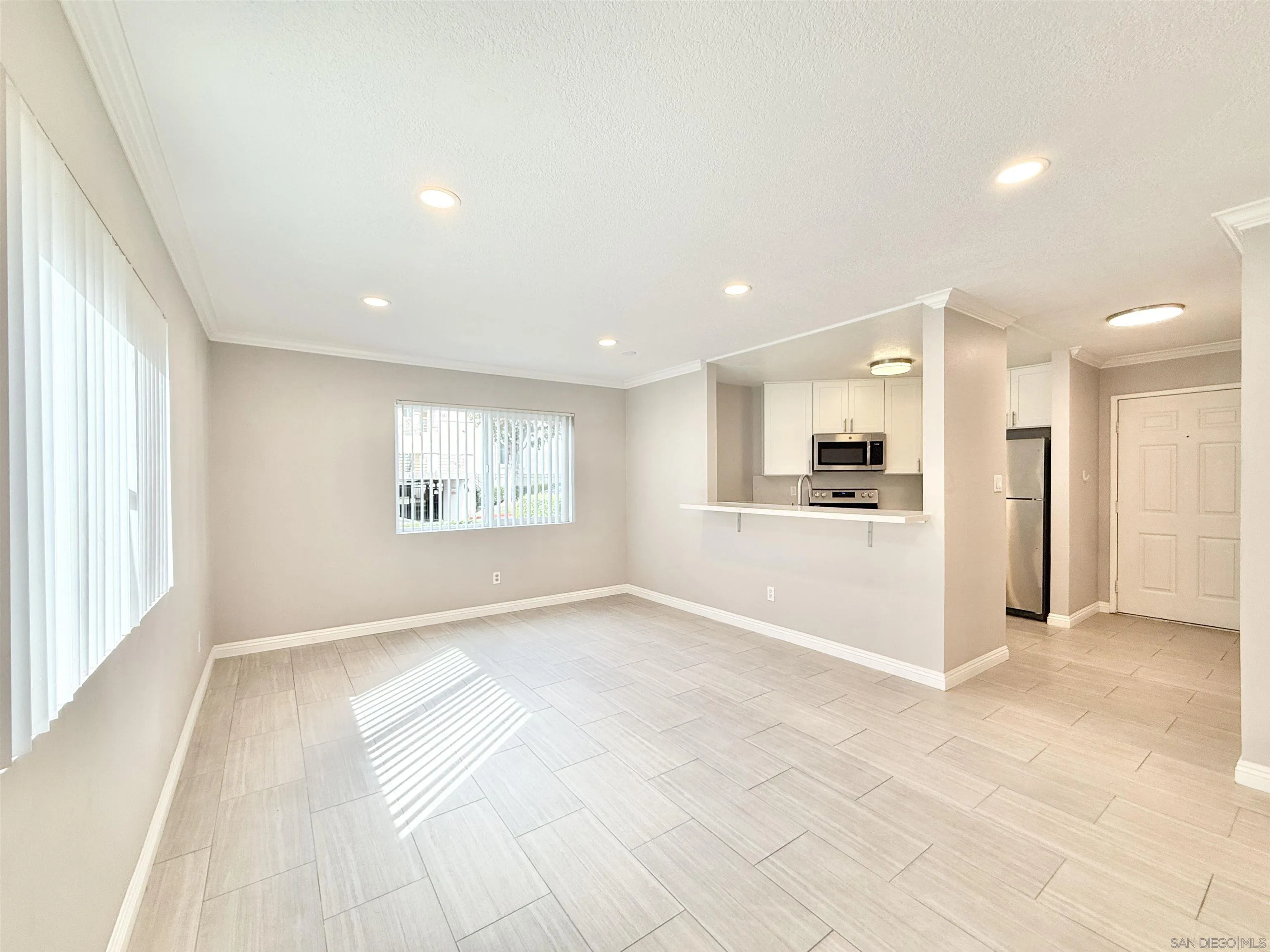 https://cdn.realtyfeed.com/cdn/127/260005435/448261914a3740b80b99b29e6b4cd246.webp