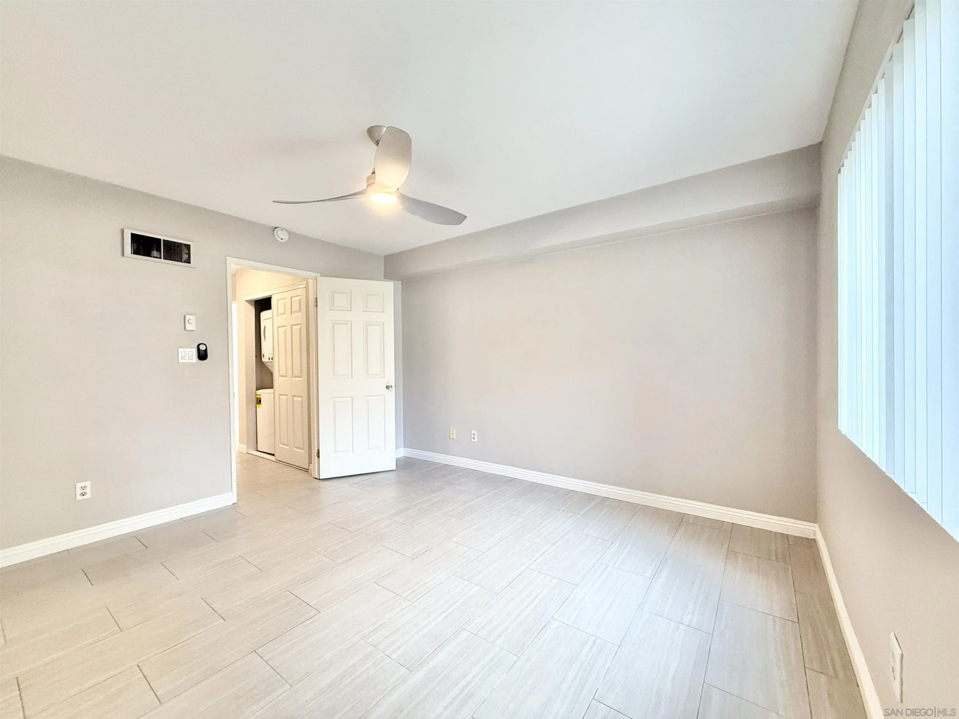 https://cdn.realtyfeed.com/cdn/127/260005435/8d431050d7ba14e8f6654e301442de12.webp