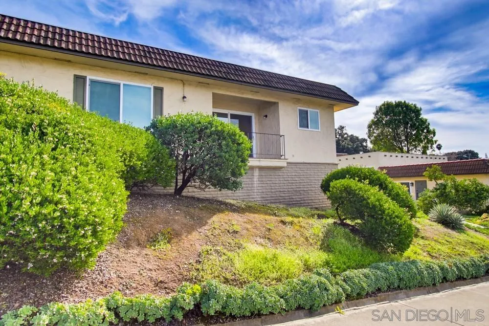 Photo #3: 260005437 Listing: Photo #3