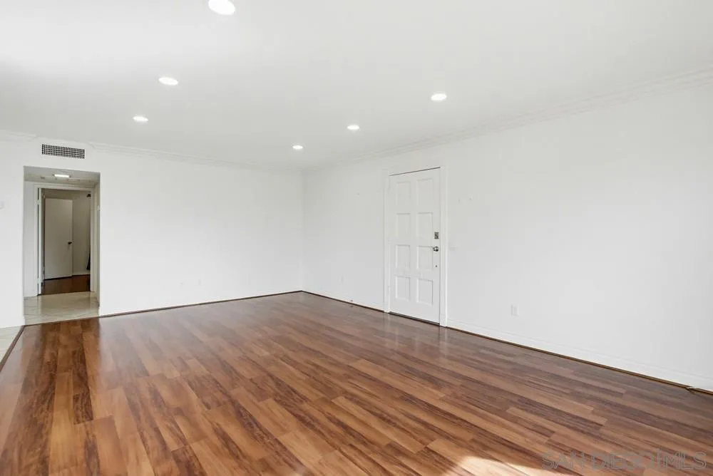 Photo #9: 260005437 Listing: Photo #9