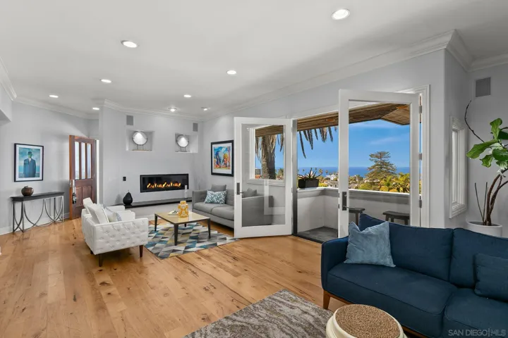 7651 COUNTRY CLUB DRIVE, LA JOLLA, CA 92037  Photo 8
