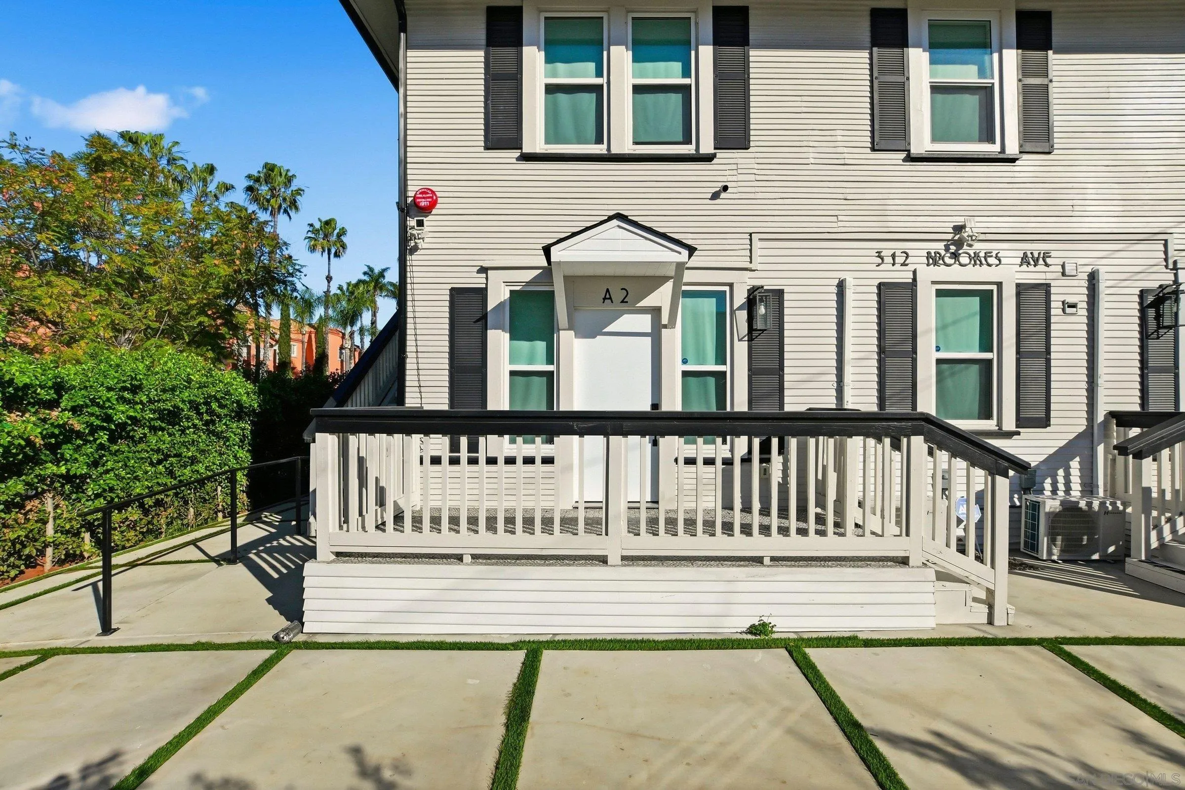 Featured listings