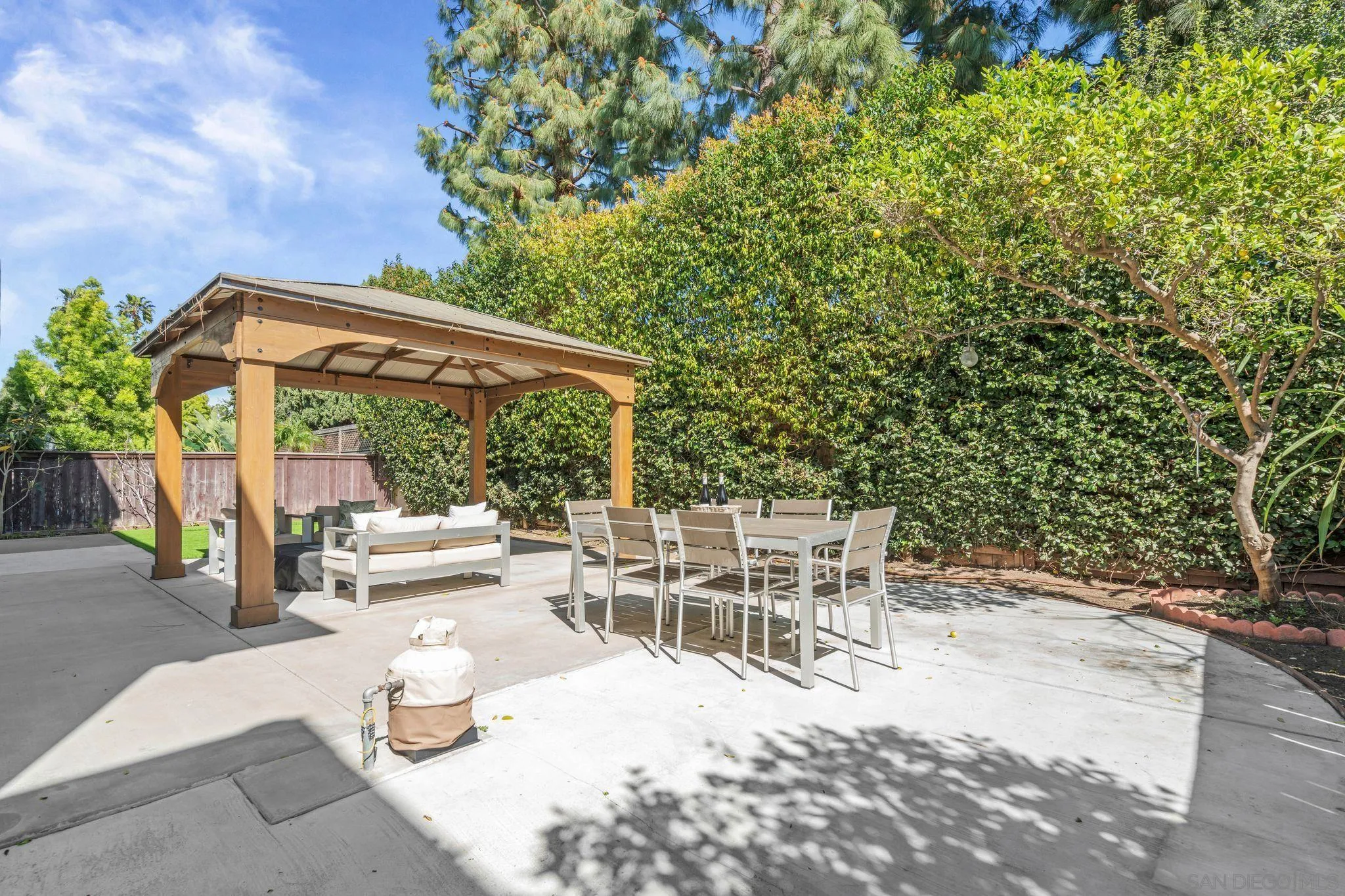 https://cdn.realtyfeed.com/cdn/127/260005458/1d7805cd820a3024034cfc90c3a7bff2.webp