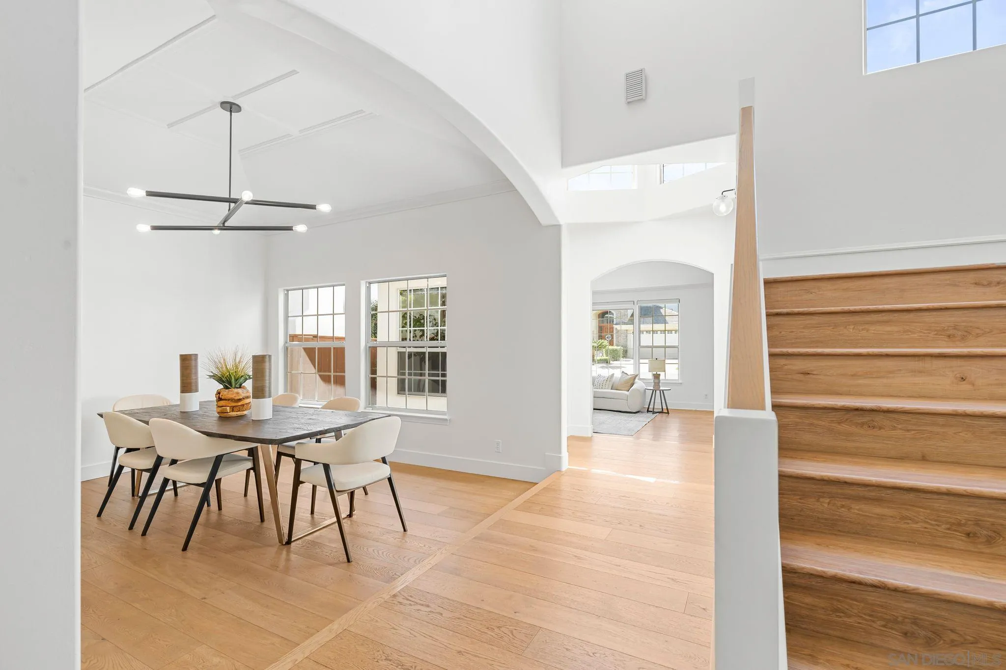 https://cdn.realtyfeed.com/cdn/127/260005458/4b9736f4da4f59b13cad1e9a30e2db47.webp