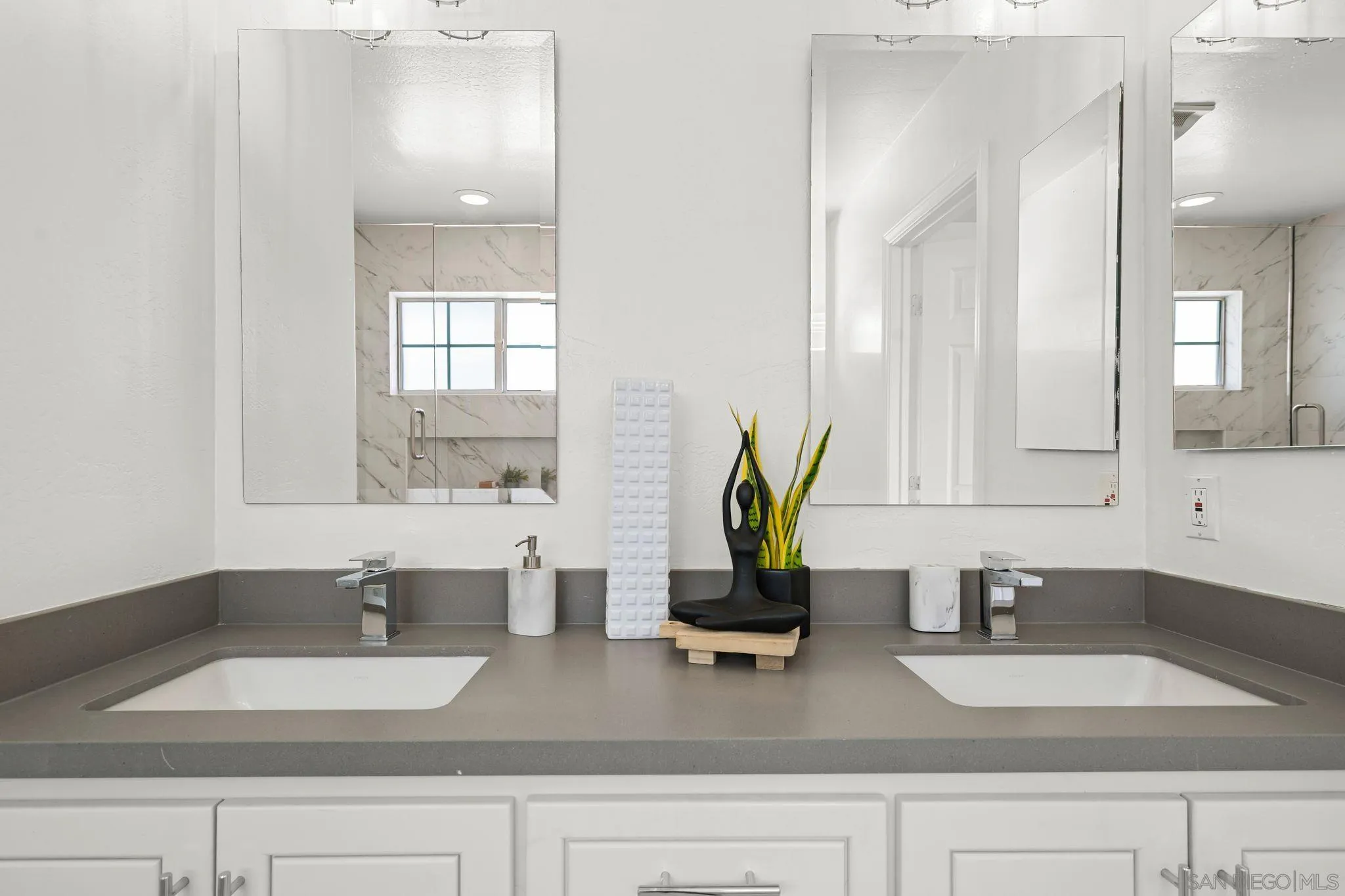 https://cdn.realtyfeed.com/cdn/127/260005458/66a46112187105bad525e805e7d8c667.webp