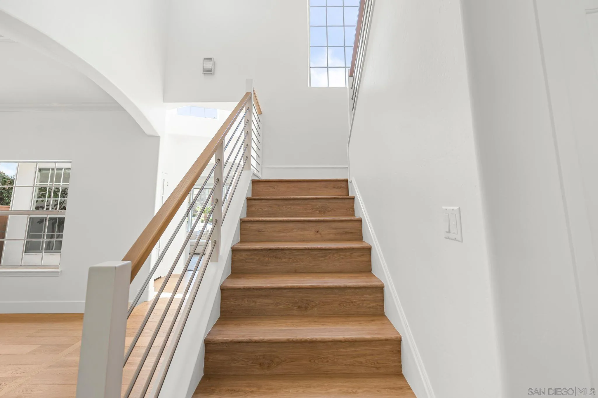 https://cdn.realtyfeed.com/cdn/127/260005458/9951190427cb7b6a027785f4597af2fa.webp