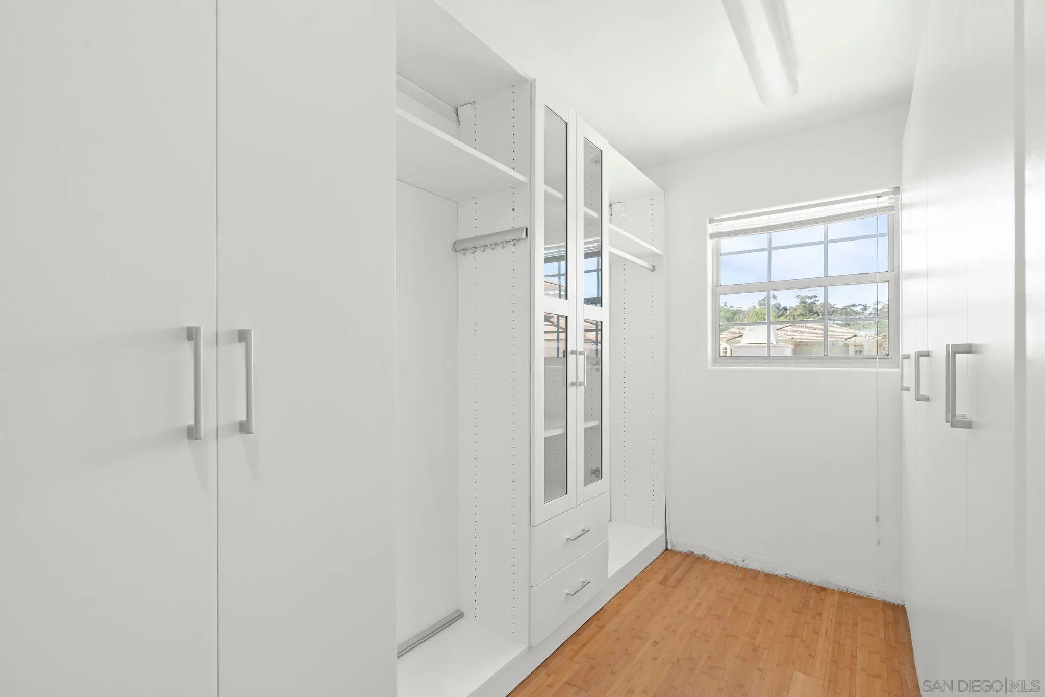 https://cdn.realtyfeed.com/cdn/127/260005458/a98c426c5494b7f1cd7c9a43d039a996.webp