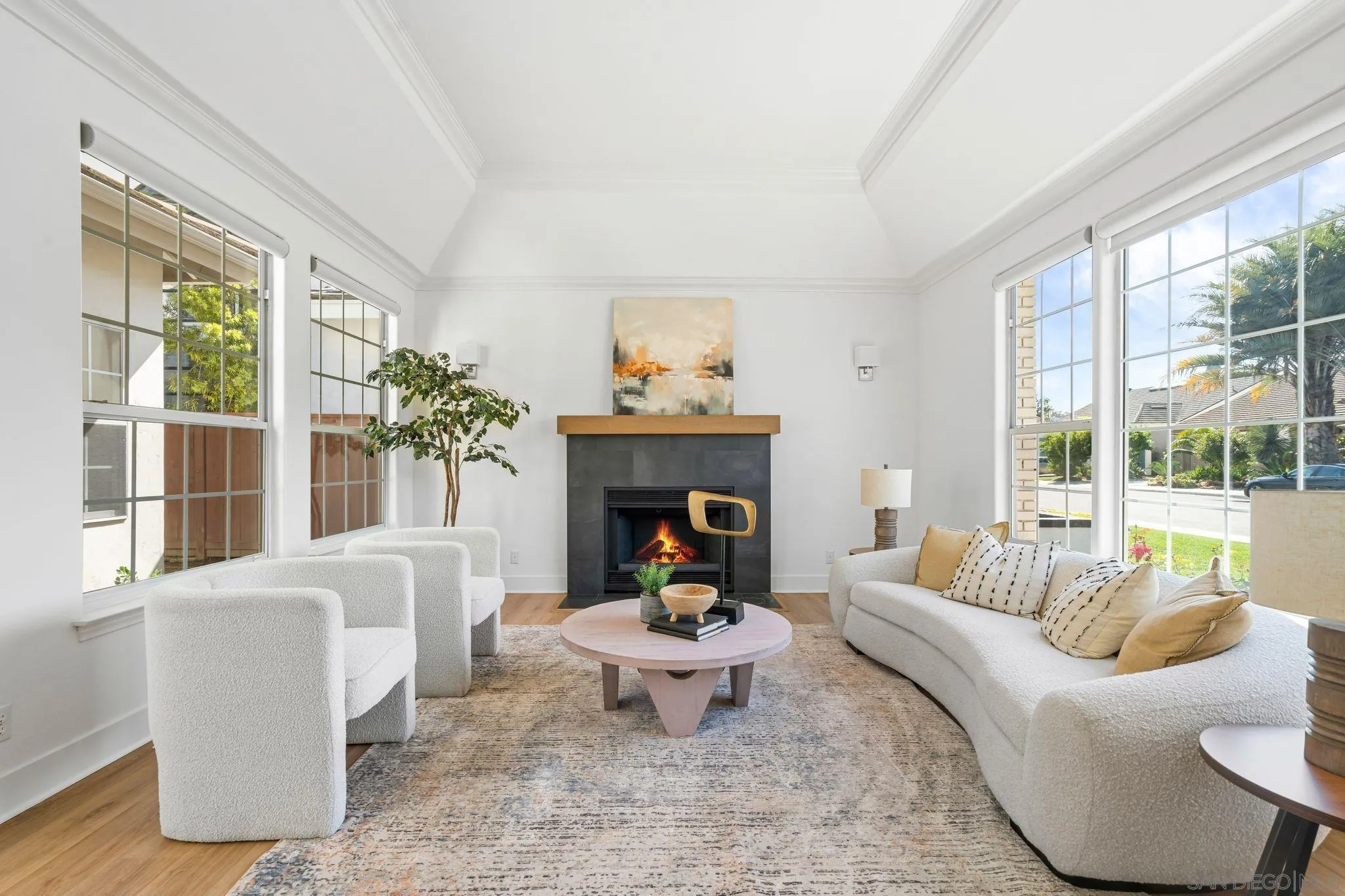 https://cdn.realtyfeed.com/cdn/127/260005458/b12b2a7d807e500638a24266b0868cd6.webp