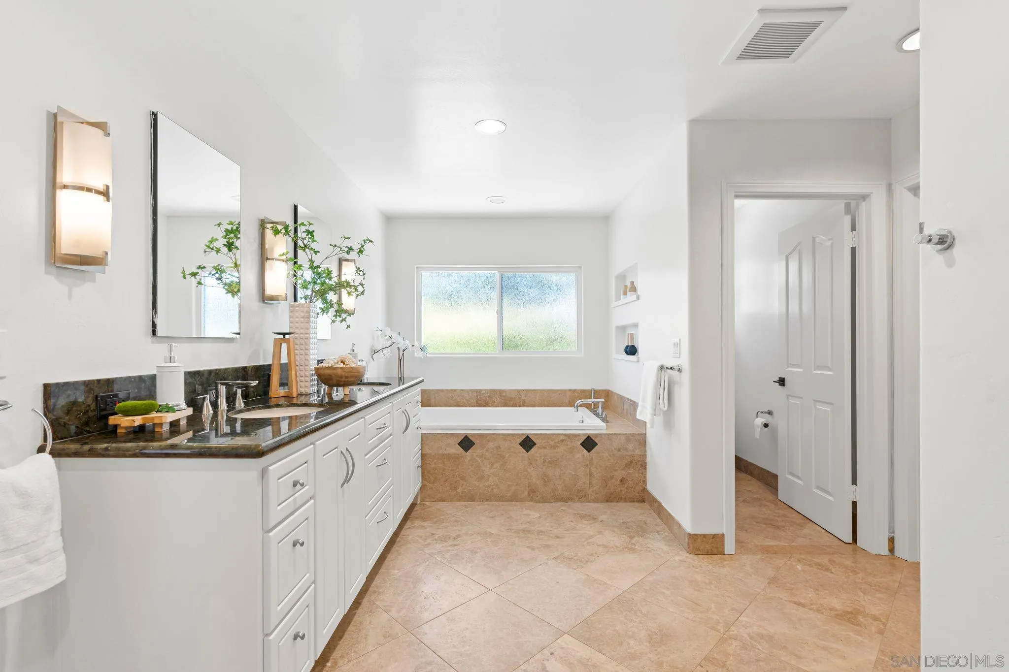 https://cdn.realtyfeed.com/cdn/127/260005458/be4d6acc6707d4c32ef0051edface18a.webp