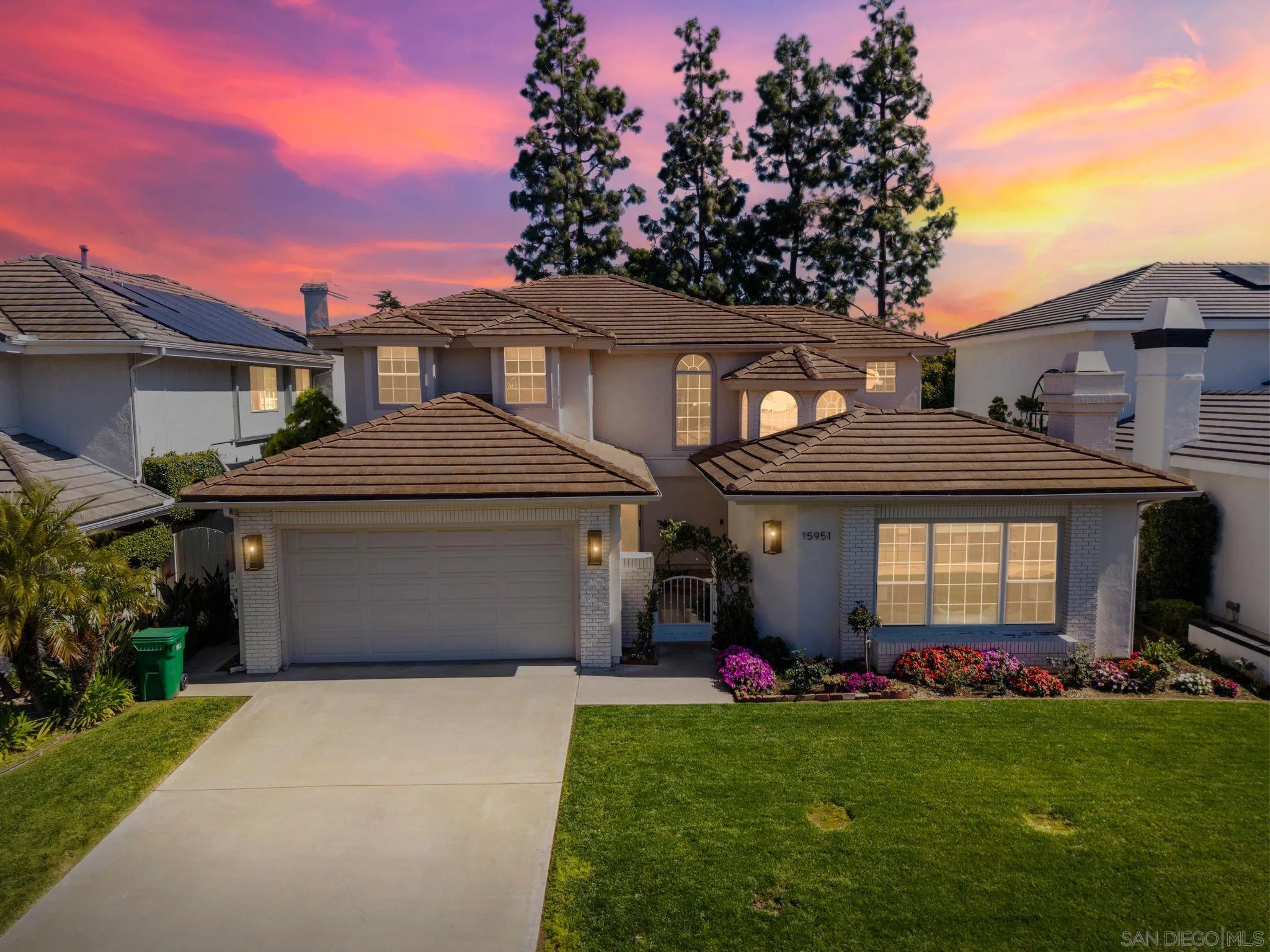 https://cdn.realtyfeed.com/cdn/127/260005458/dbe2060218ff8a849de0314b0e7c471b.webp