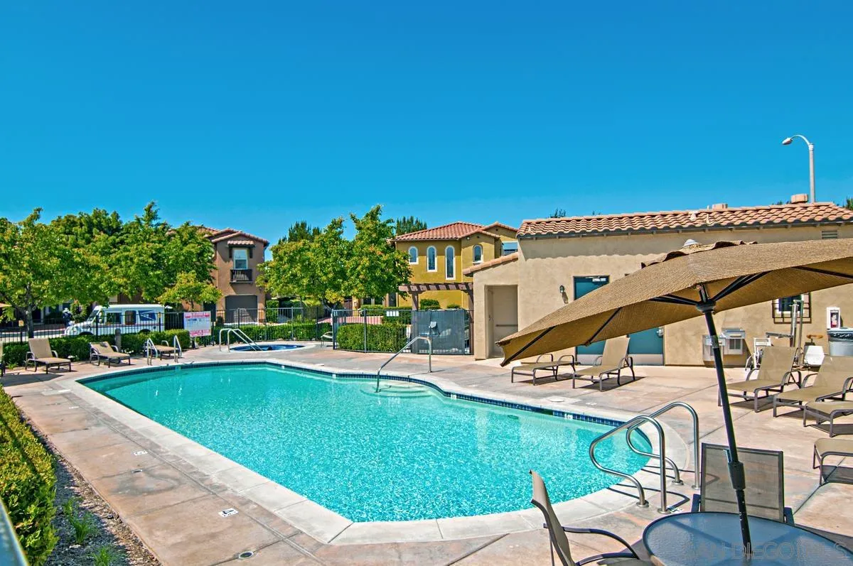 https://cdn.realtyfeed.com/cdn/127/260005463/1a083e83aa4da6afd6485c945f1fe089.webp