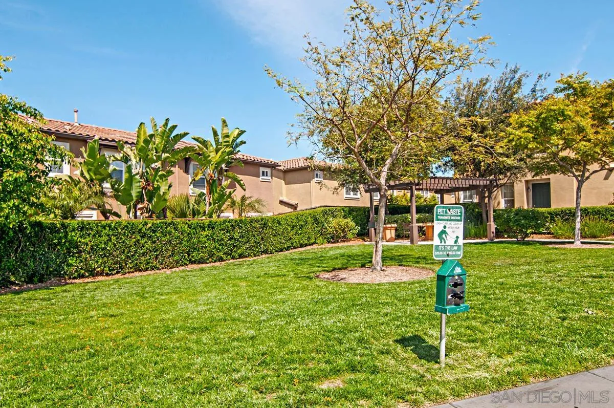 https://cdn.realtyfeed.com/cdn/127/260005463/2b943489010615499dea2bfd1bd739d0.webp