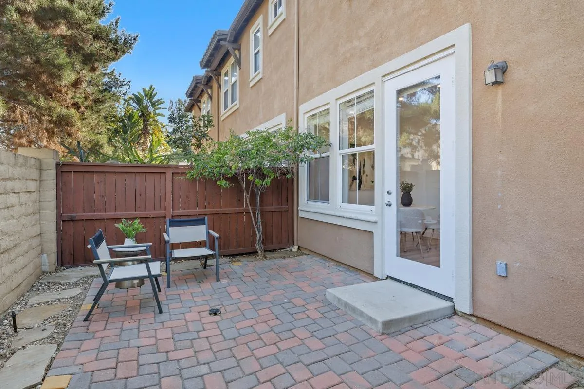 https://cdn.realtyfeed.com/cdn/127/260005463/48800805b0c7618129af30ff3a4b49d4.webp