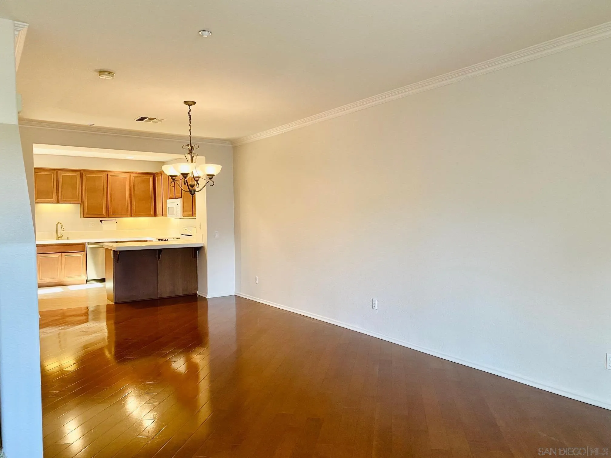 https://cdn.realtyfeed.com/cdn/127/260005464/495bf01c94252afe29da0570d01119b2.webp