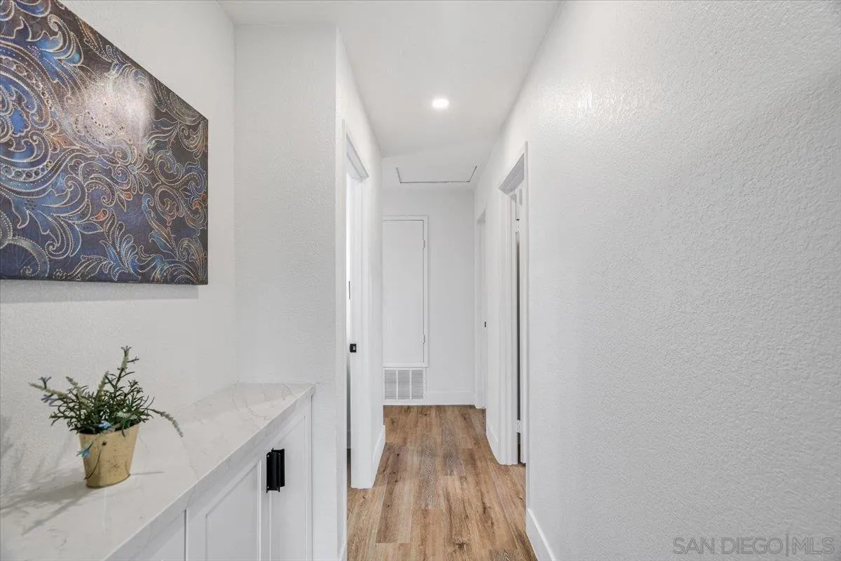 https://cdn.realtyfeed.com/cdn/127/260005465/071b5393553a0bd1ffe902c148818448.webp