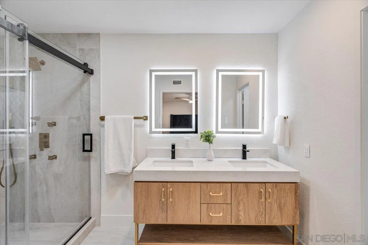 https://cdn.realtyfeed.com/cdn/127/260005465/414a7470dca7b074424f61f87ade0b6e.webp