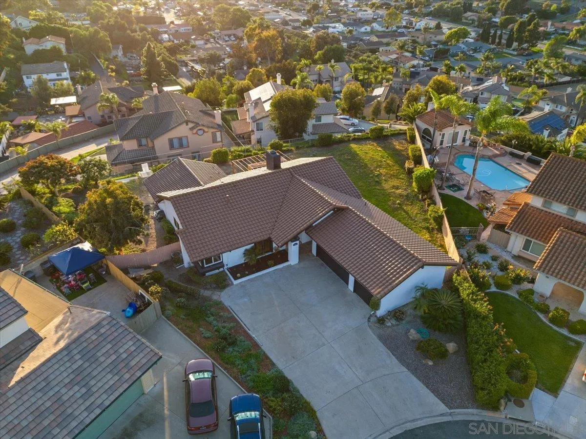 https://cdn.realtyfeed.com/cdn/127/260005465/859db89f4a4f5250ed642bb25099500a.webp