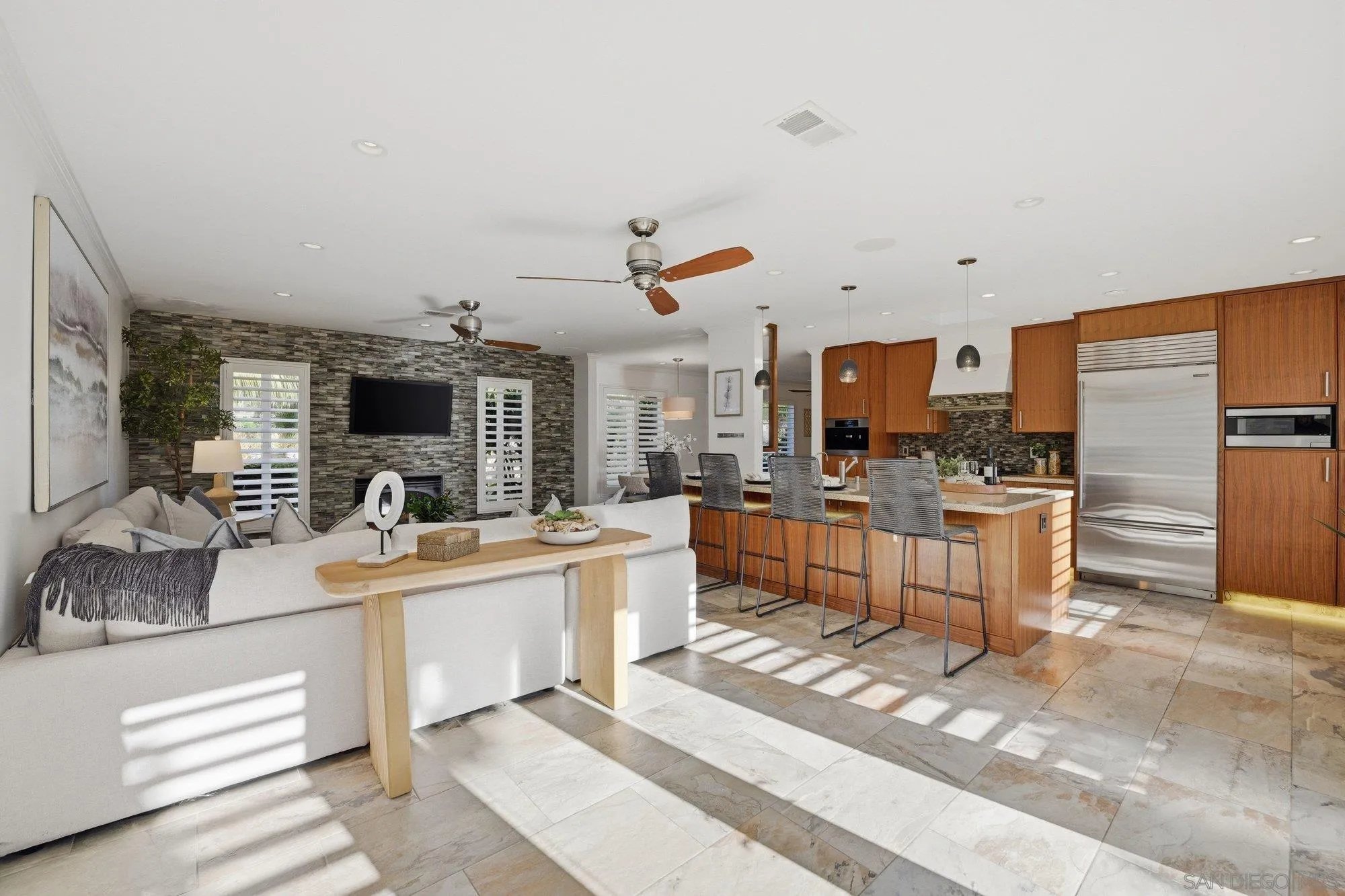 https://cdn.realtyfeed.com/cdn/127/260005466/a7a0d4785578d877da587574d9b0127c.webp