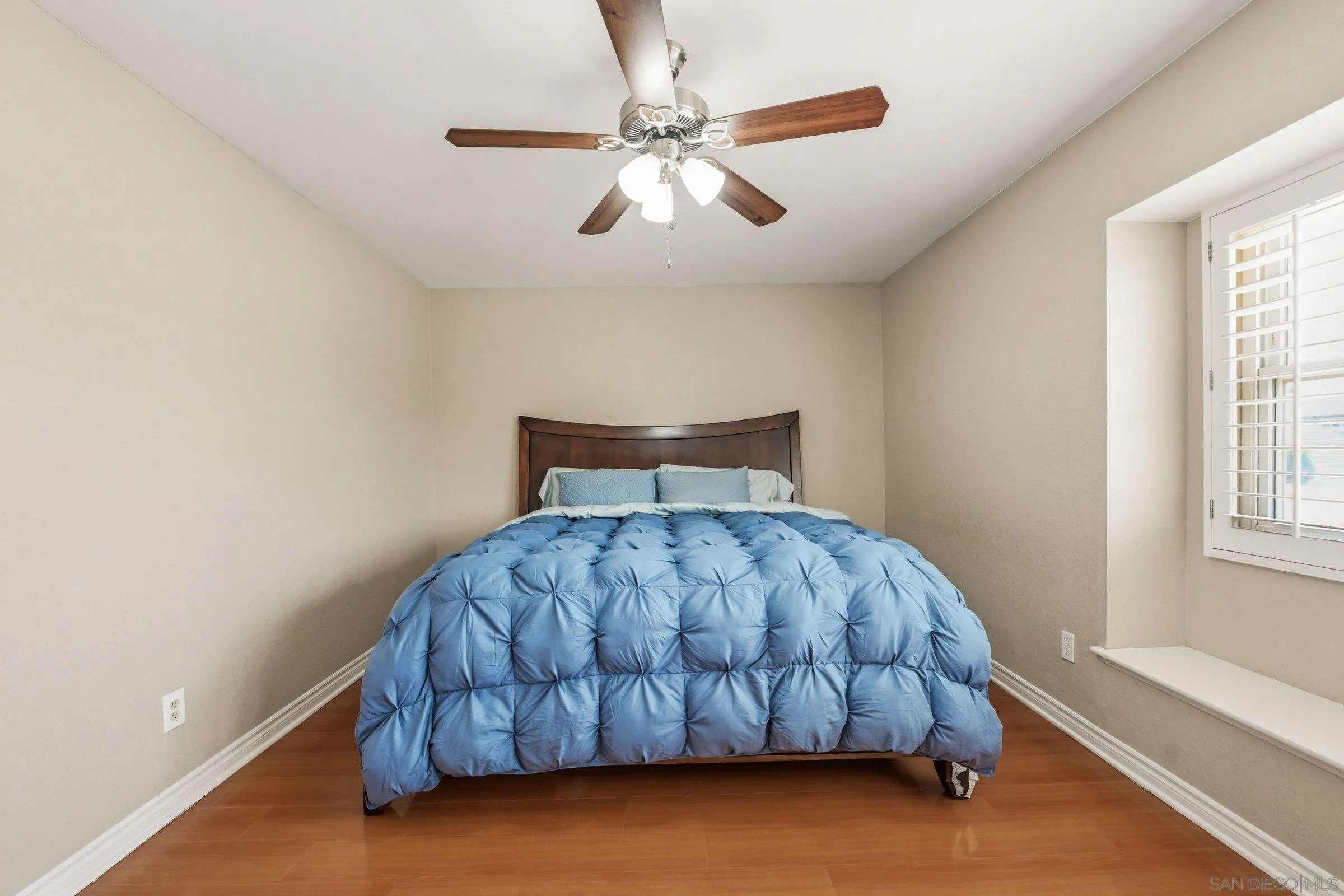 https://cdn.realtyfeed.com/cdn/127/260005468/08e67a3845ad1414ad908991275818f0.webp