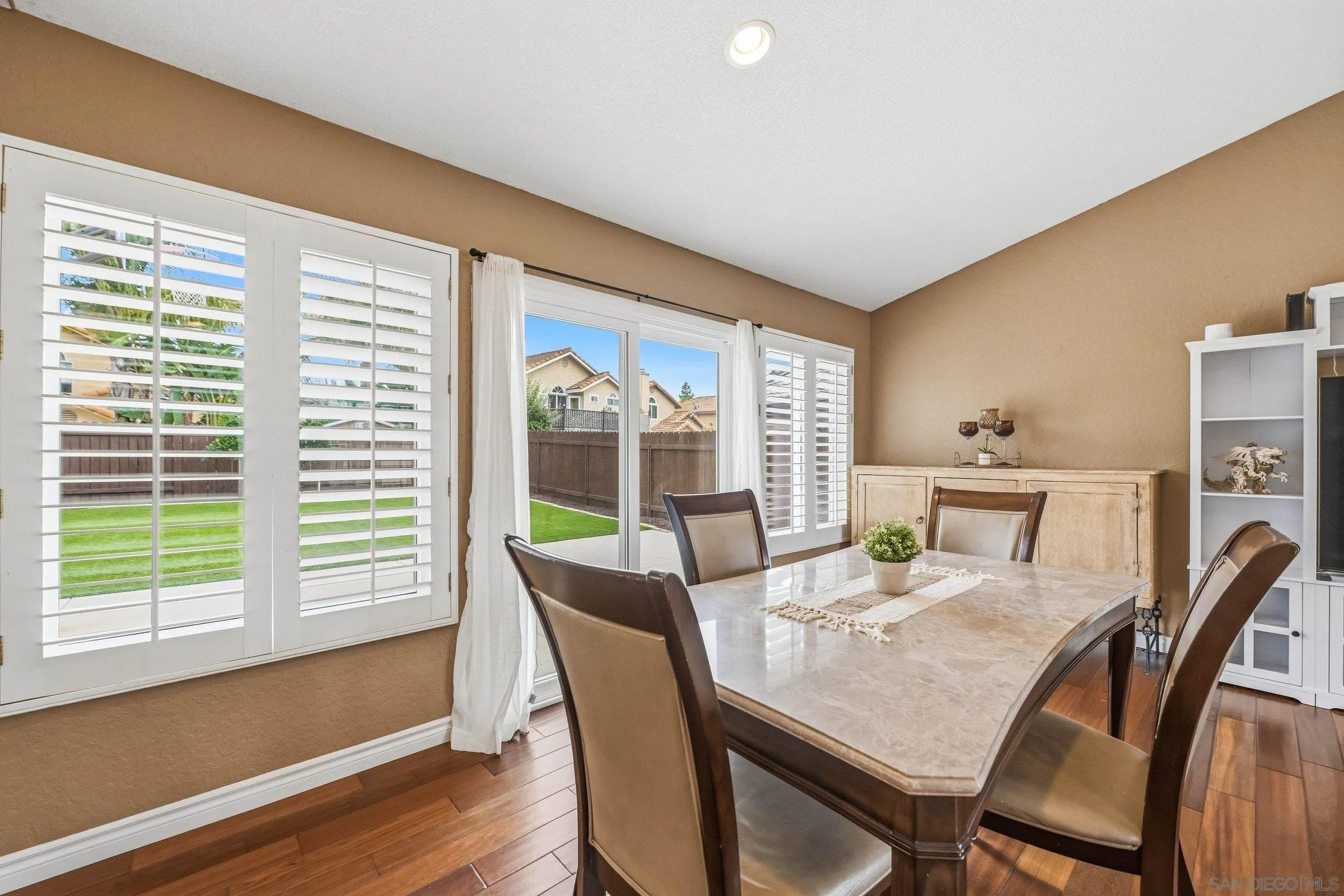 https://cdn.realtyfeed.com/cdn/127/260005468/5d1a52576d94d931662e0ad5937dbfb2.webp