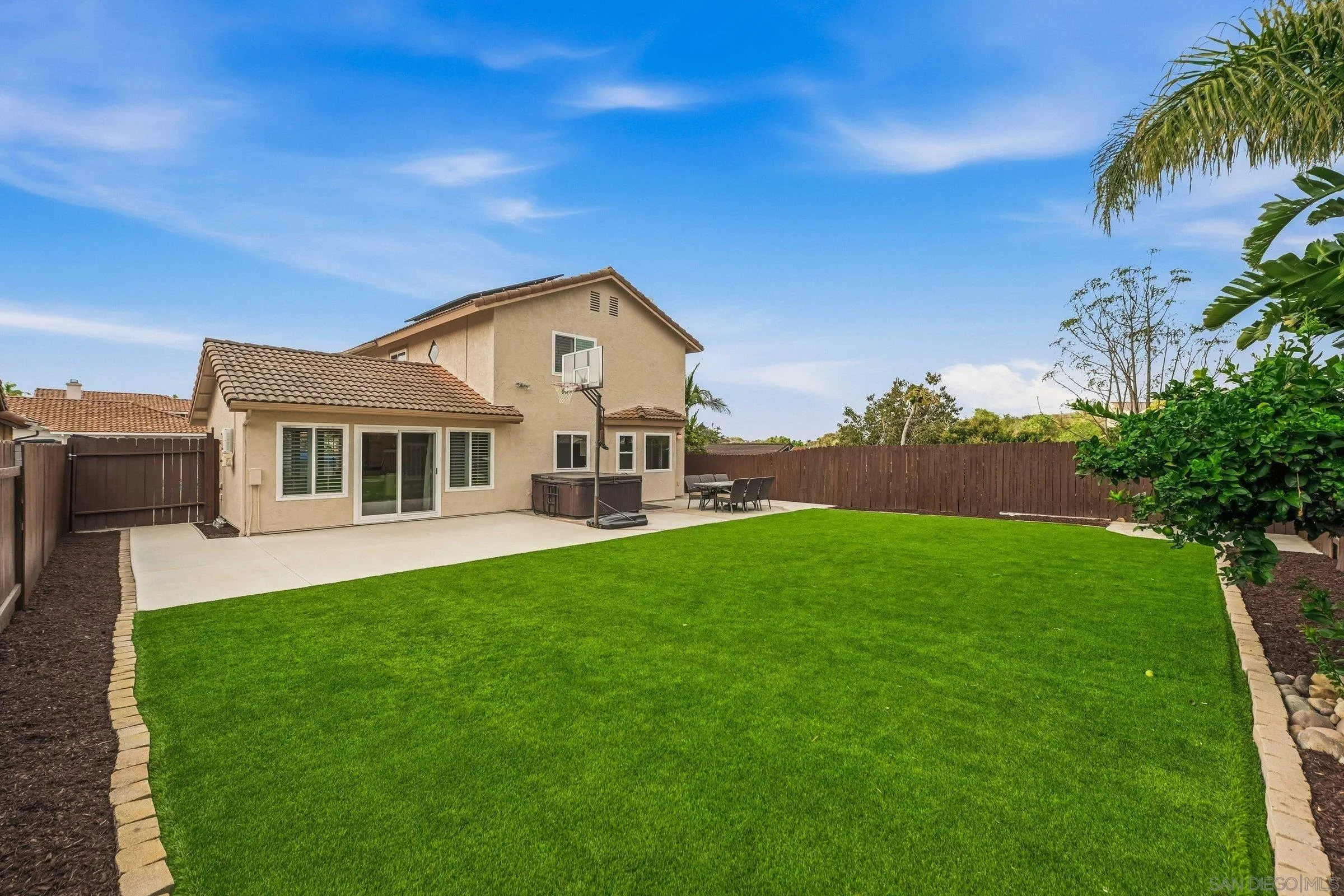 https://cdn.realtyfeed.com/cdn/127/260005468/8486970f1452536058d207623d29fe0c.webp