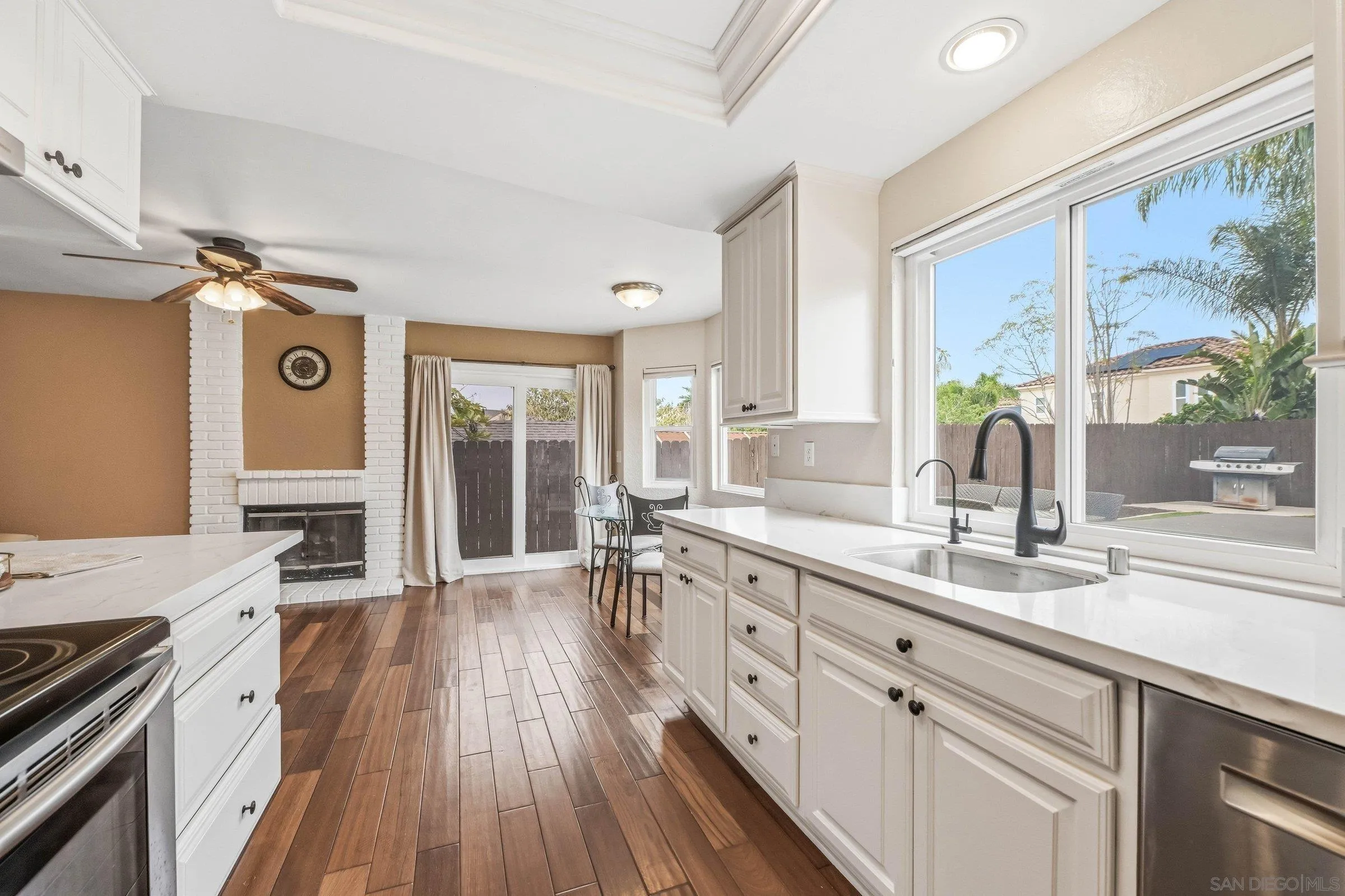 https://cdn.realtyfeed.com/cdn/127/260005468/b29ecc02ae03a1e8114b92fc544384f3.webp