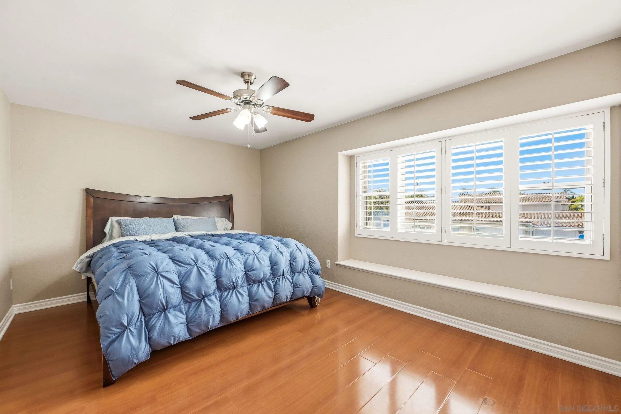 https://cdn.realtyfeed.com/cdn/127/260005468/b83698851b7110845faaa0cc49769e96.webp