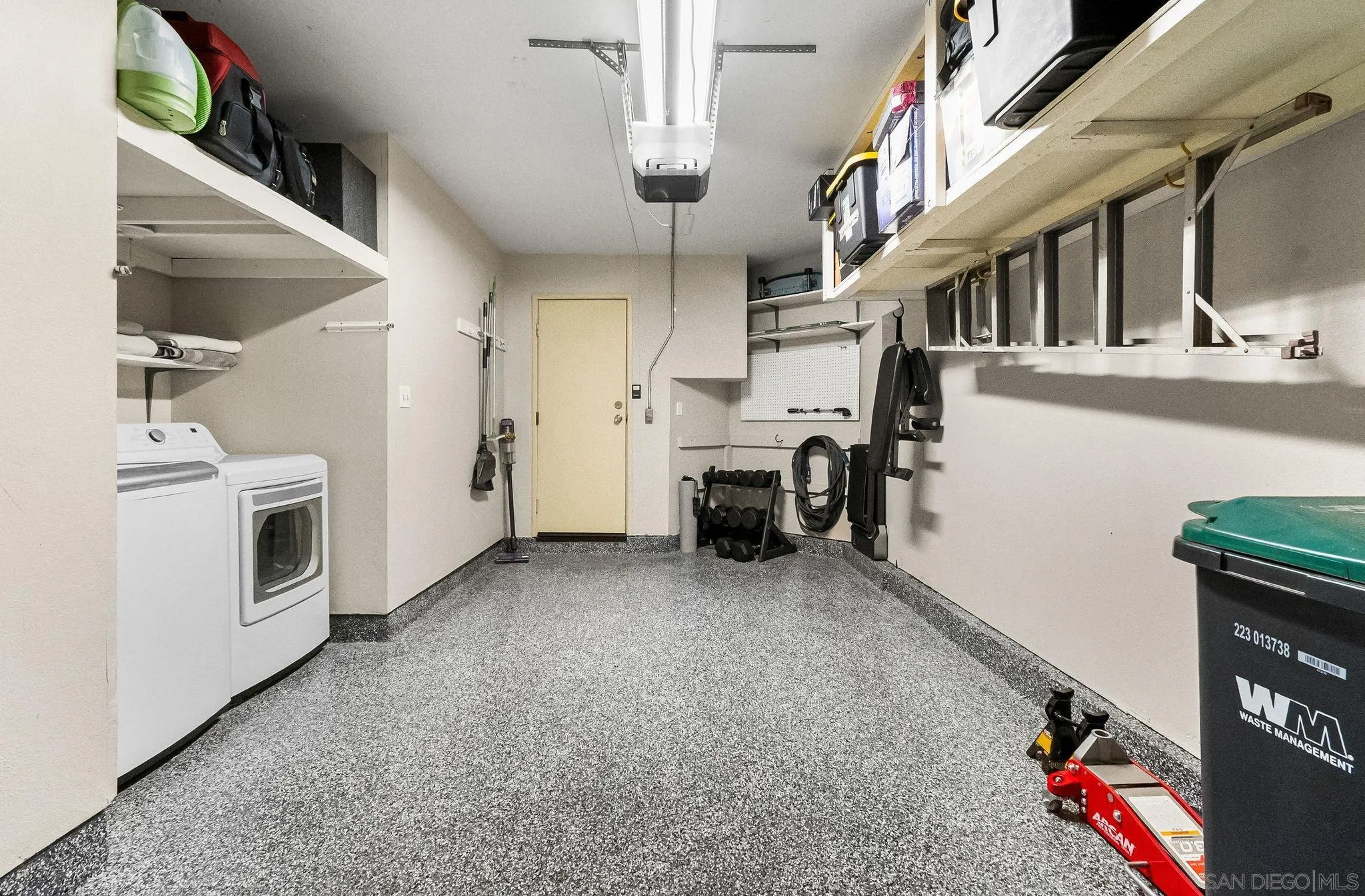 https://cdn.realtyfeed.com/cdn/127/260005475/1f6d6a4096f3a92ffbb9981b016b1077.webp