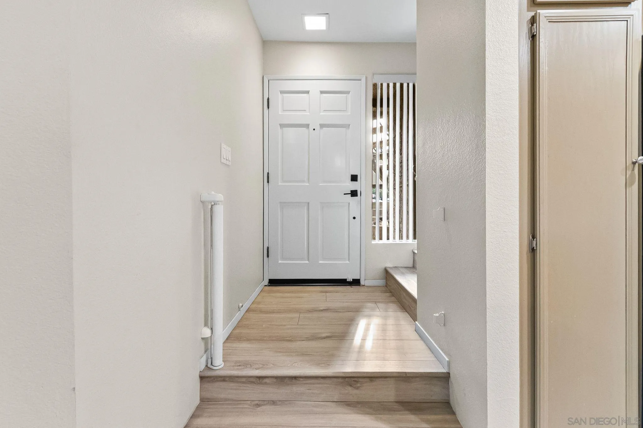 https://cdn.realtyfeed.com/cdn/127/260005475/cf8c56d0eb966c83d96e87ef863104d6.webp