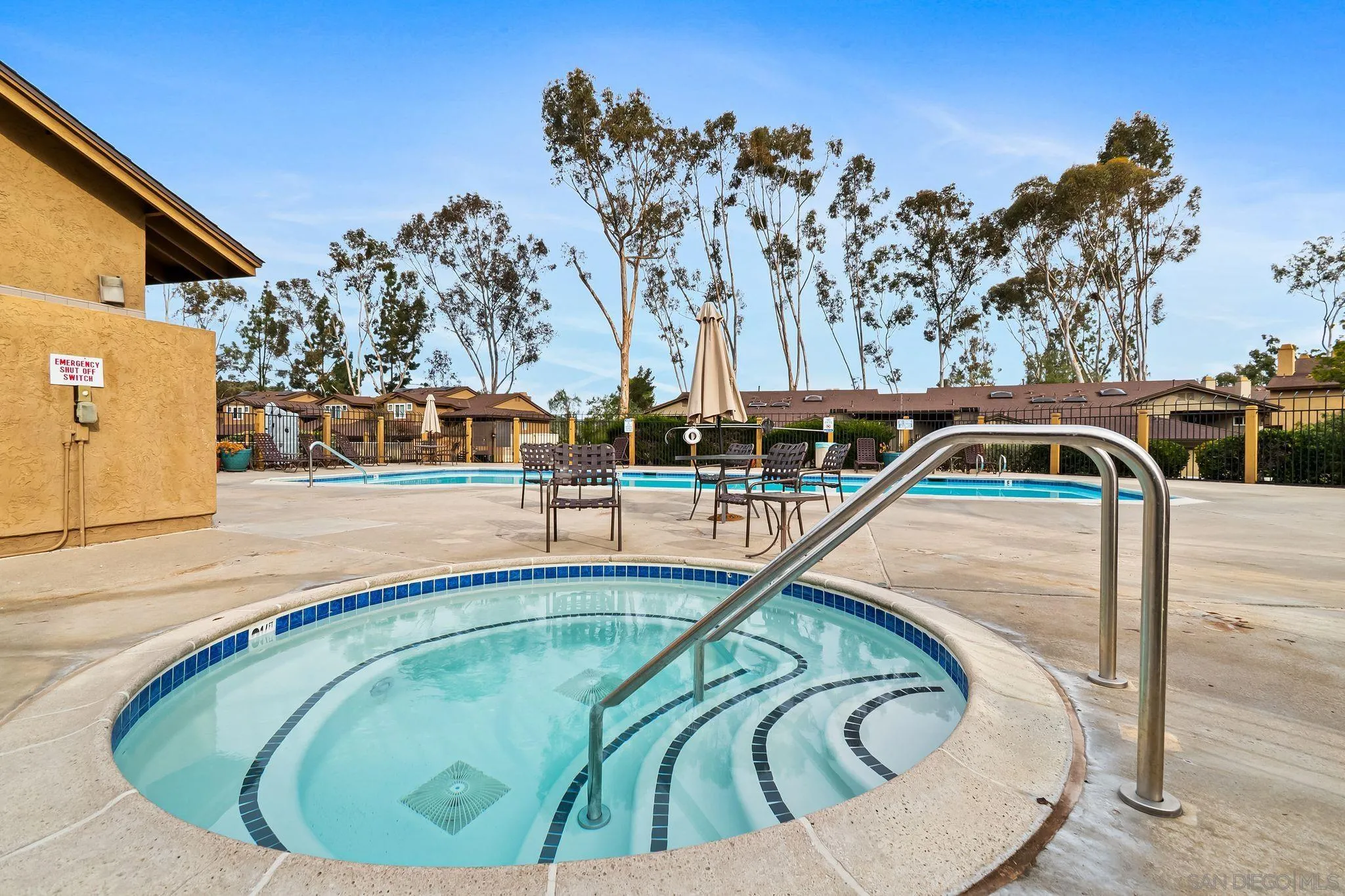 https://cdn.realtyfeed.com/cdn/127/260005475/ed460ed24b962bd2969033cf1ee1f9b1.webp