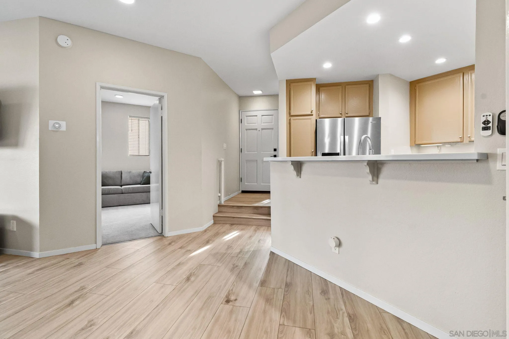 https://cdn.realtyfeed.com/cdn/127/260005475/f618b8cb4fcad633d204299f64600035.webp