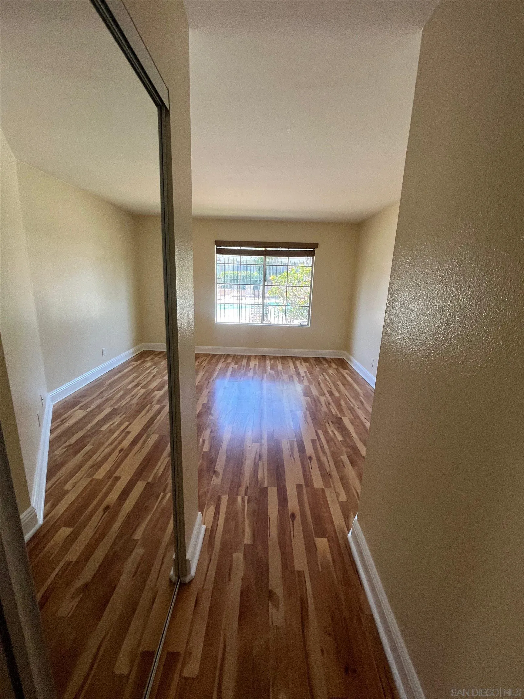 https://cdn.realtyfeed.com/cdn/127/260005479/091d867f8f3967ed87e17fd857388cef.webp