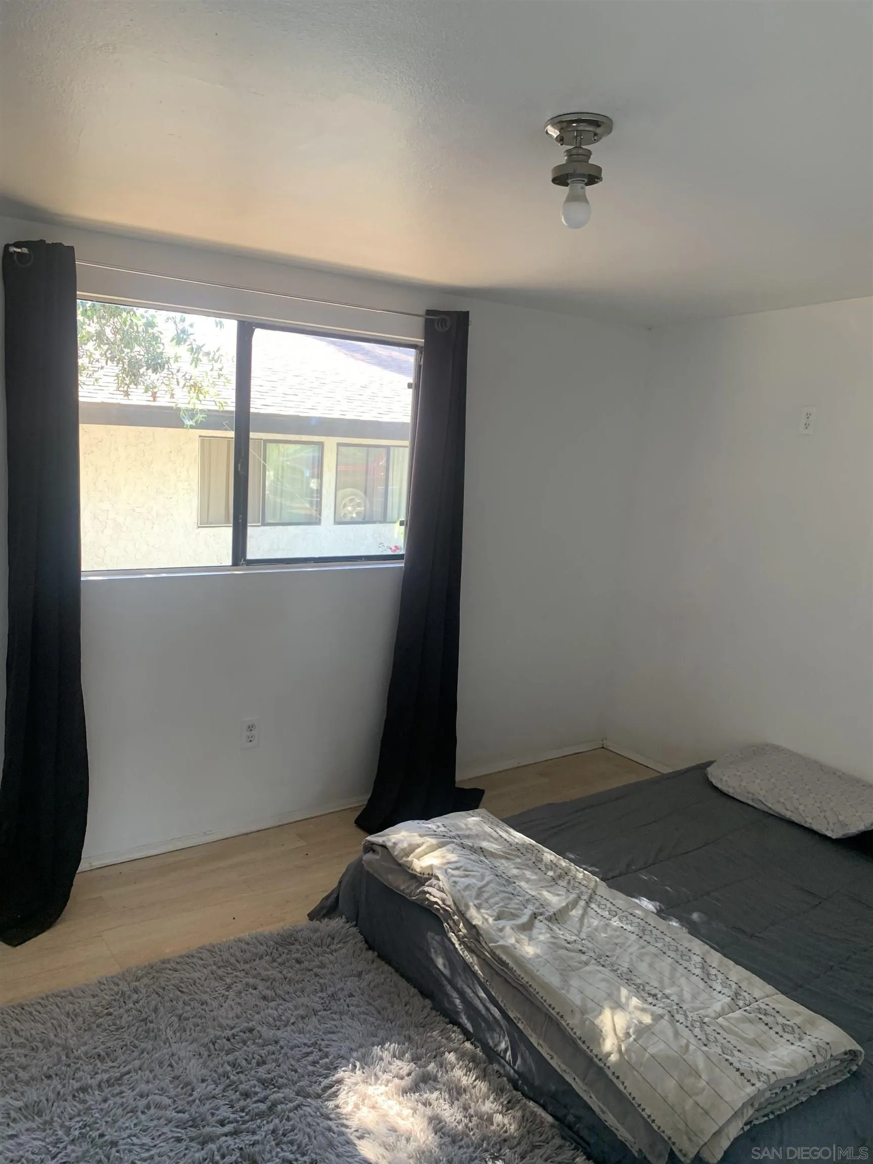https://cdn.realtyfeed.com/cdn/127/260005482/304bae8afafd6067a7a6be7d122a532e.webp