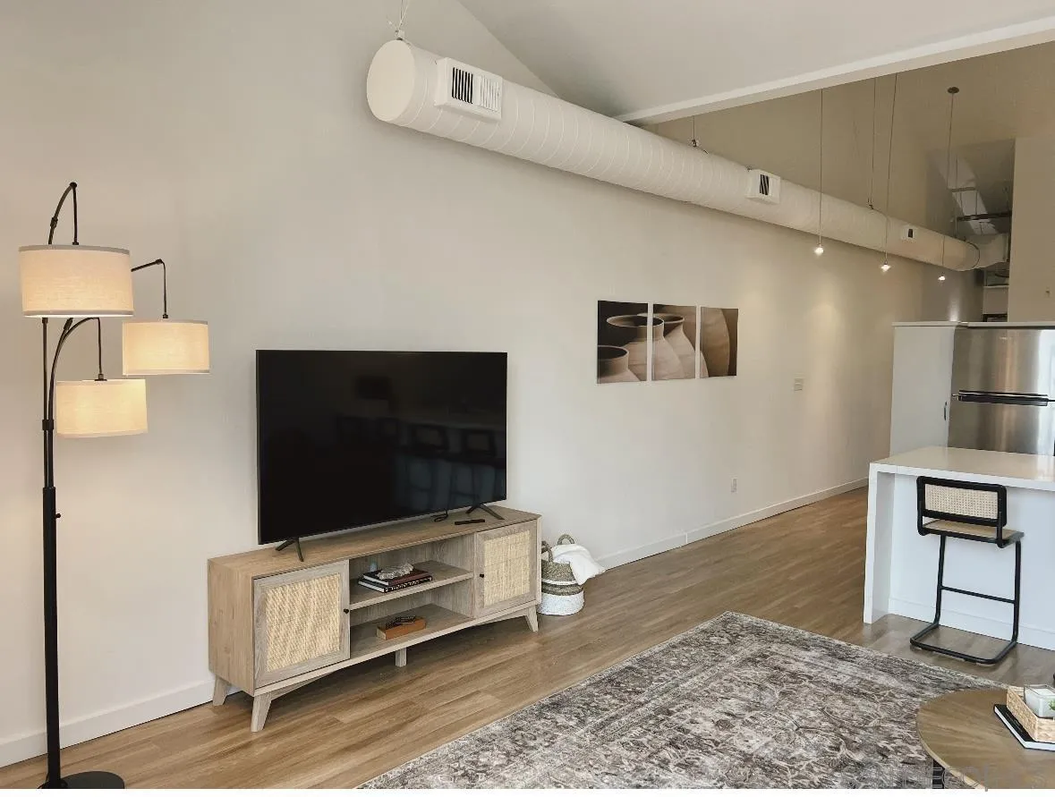 Photo #4: 260005501 Listing: Photo #4