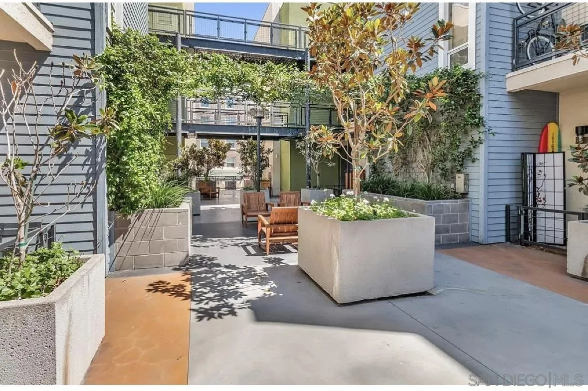 Photo #22: 260005501 Listing: Photo #22