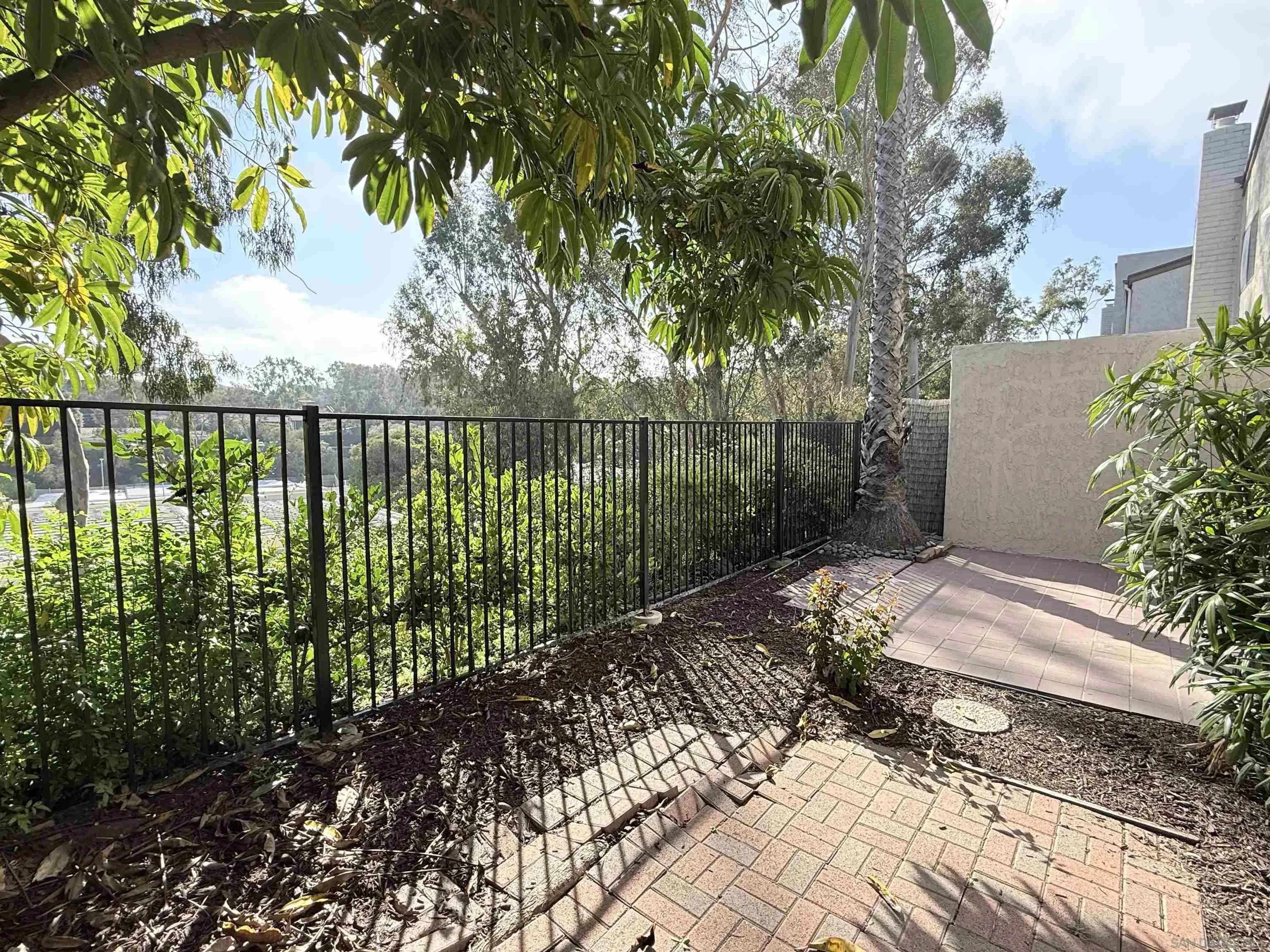 https://cdn.realtyfeed.com/cdn/127/260005512/39586857dee53092b6ba9ab9f8464dd1.webp
